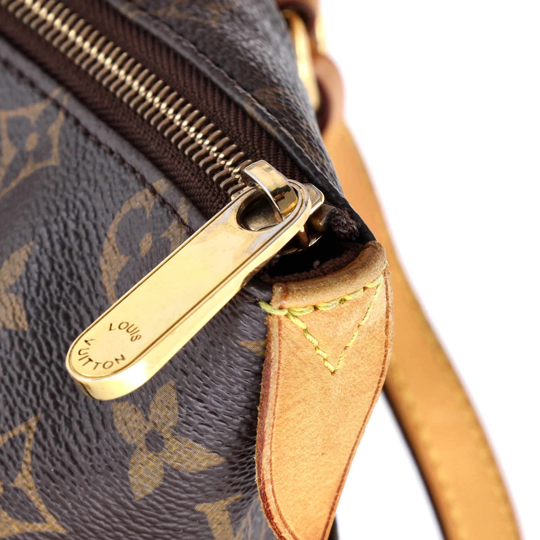 Totally Handbag Monogram Canvas MM - Image 12