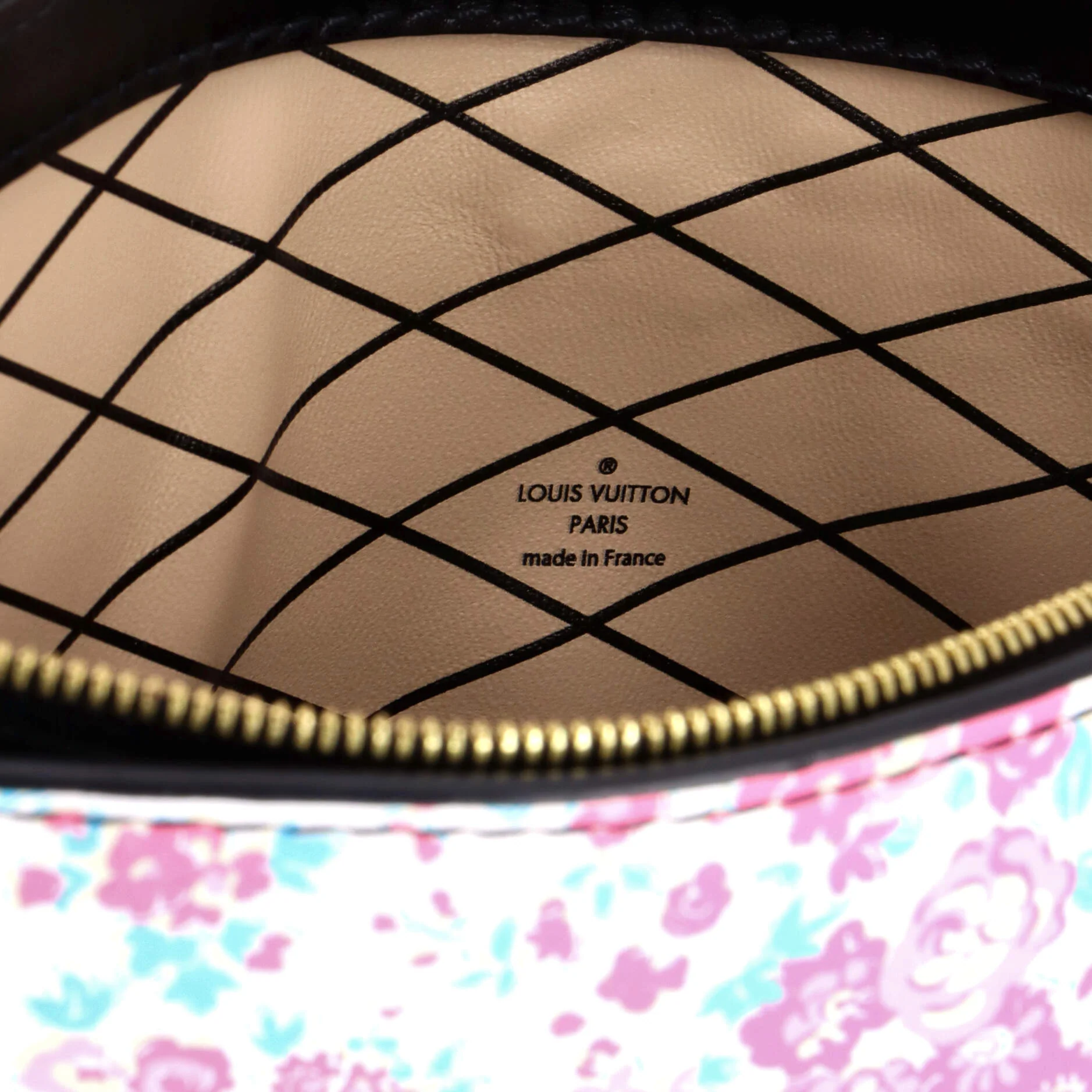 Trunk Clutch Floral Printed Leather - Image 7