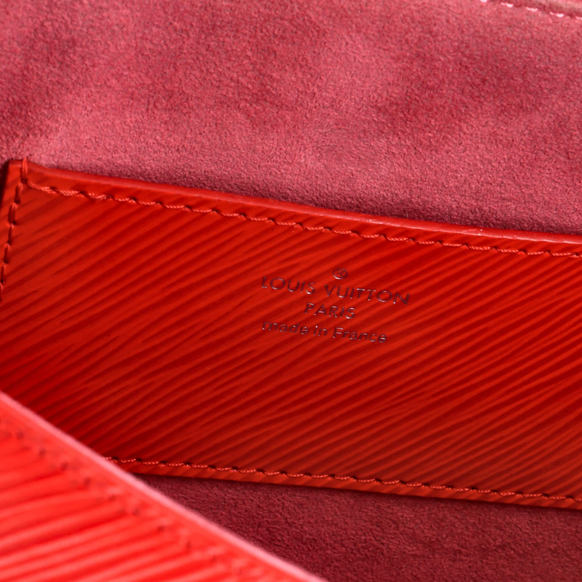 Twist Handbag Epi Leather MM - Image 8