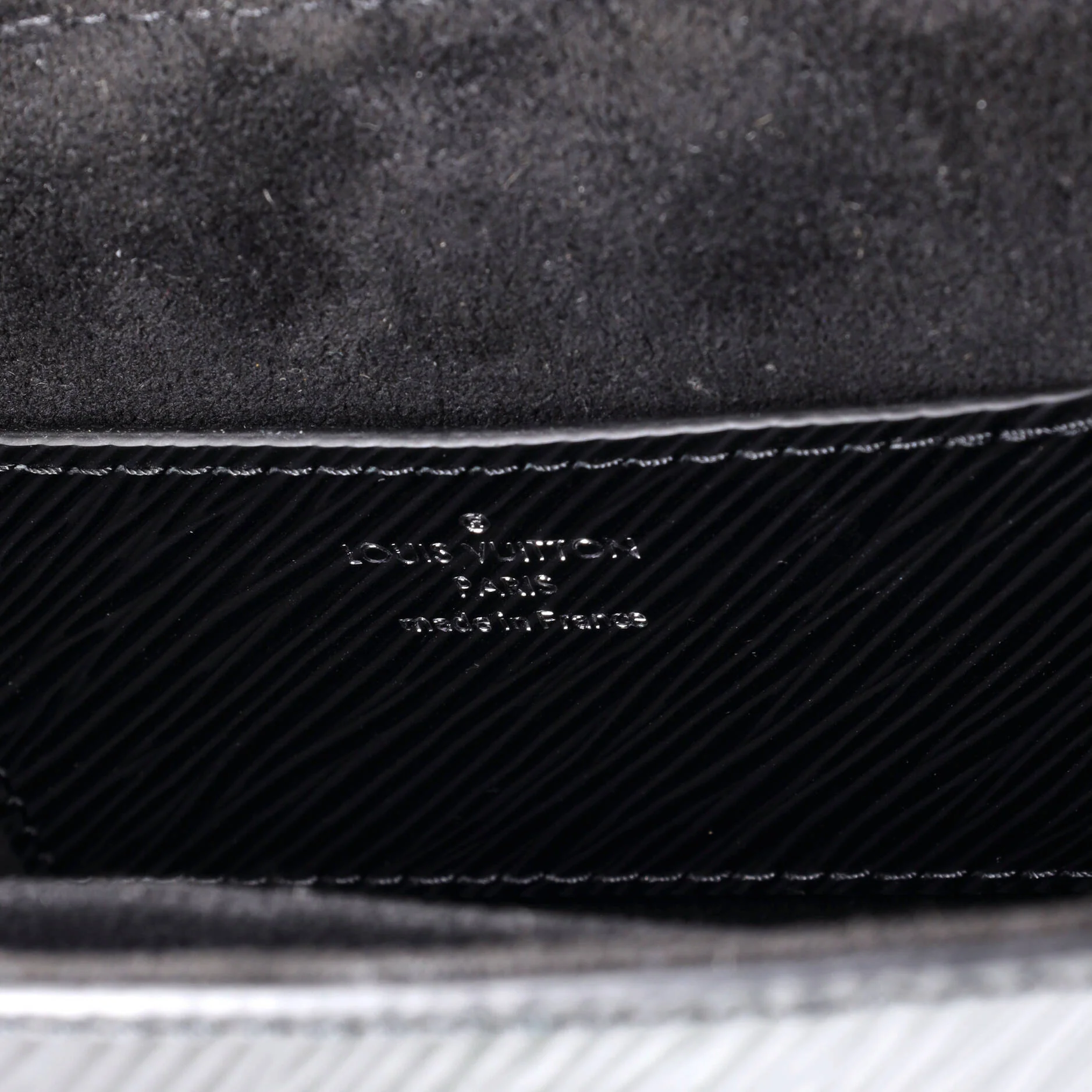 Twist Handbag Epi Leather MM - Image 7