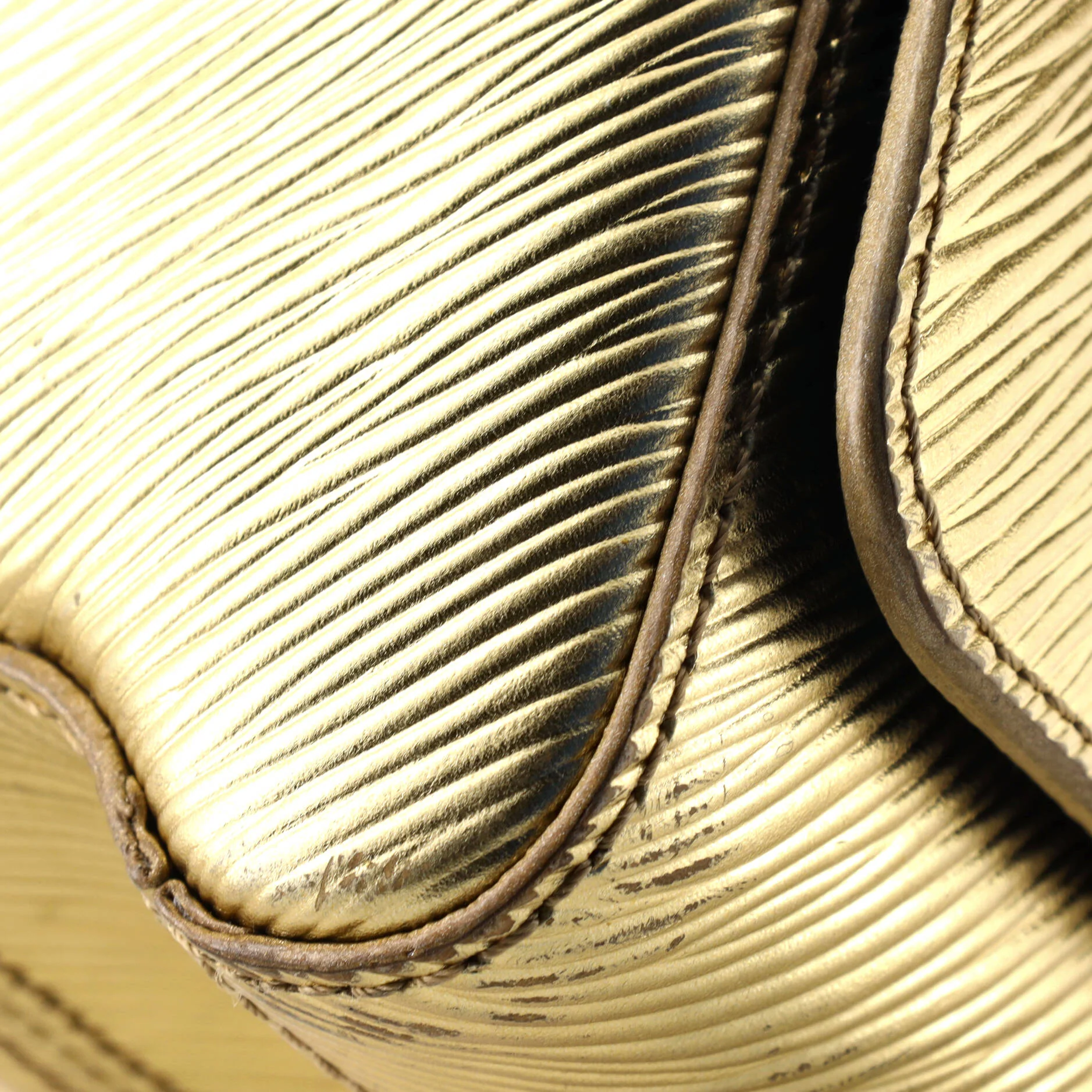 Twist Handbag Epi Leather PM - Image 6