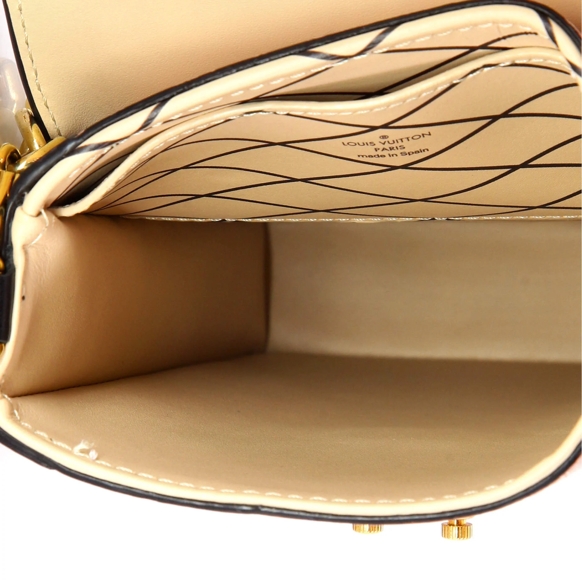 Vertical Trunk Pochette Epi Leather - Image 5