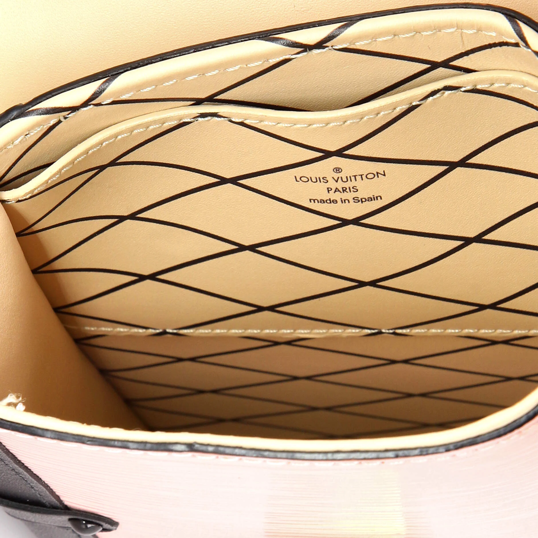 Vertical Trunk Pochette Epi Leather - Image 7