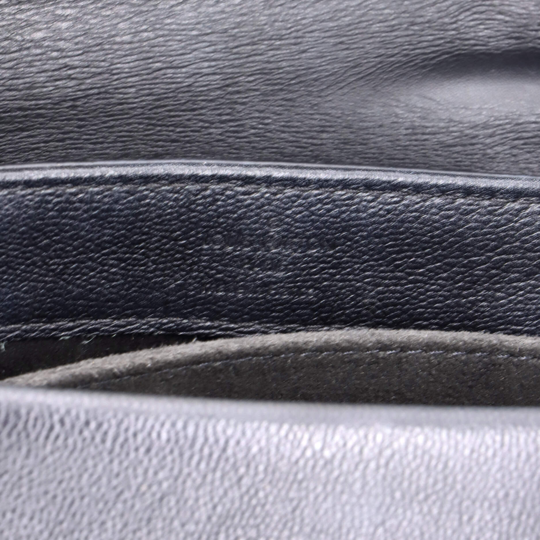 Very Chain Bag Monogram Leather - Image 8