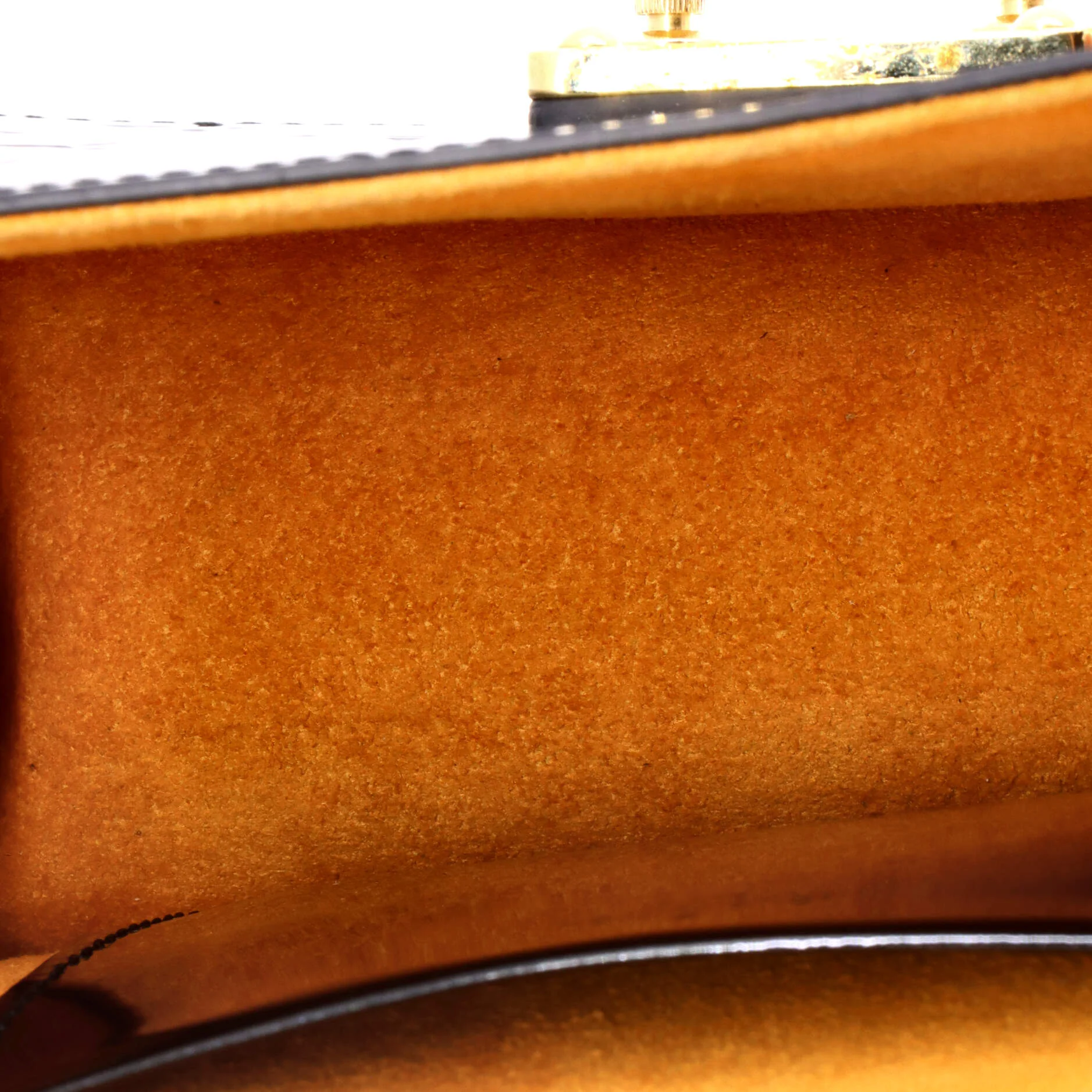 Wynwood Handbag Monogram Vernis with Monogram Canvas and Epi Leather - Image 5