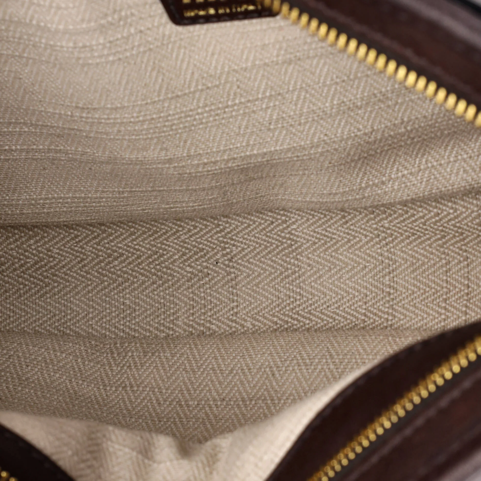 Aventure Shoulder Bag Leather Regular - Image 5