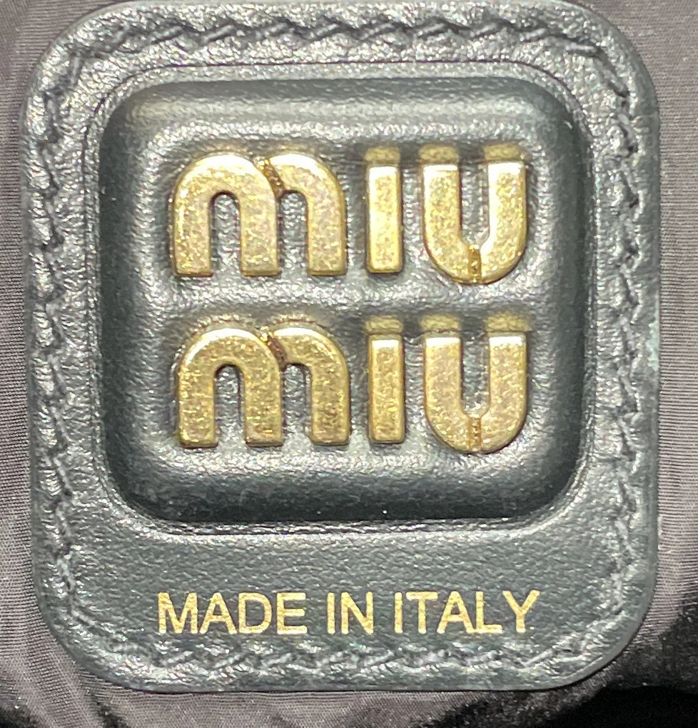 Logo Embossed Tote Leather Large - Image 7