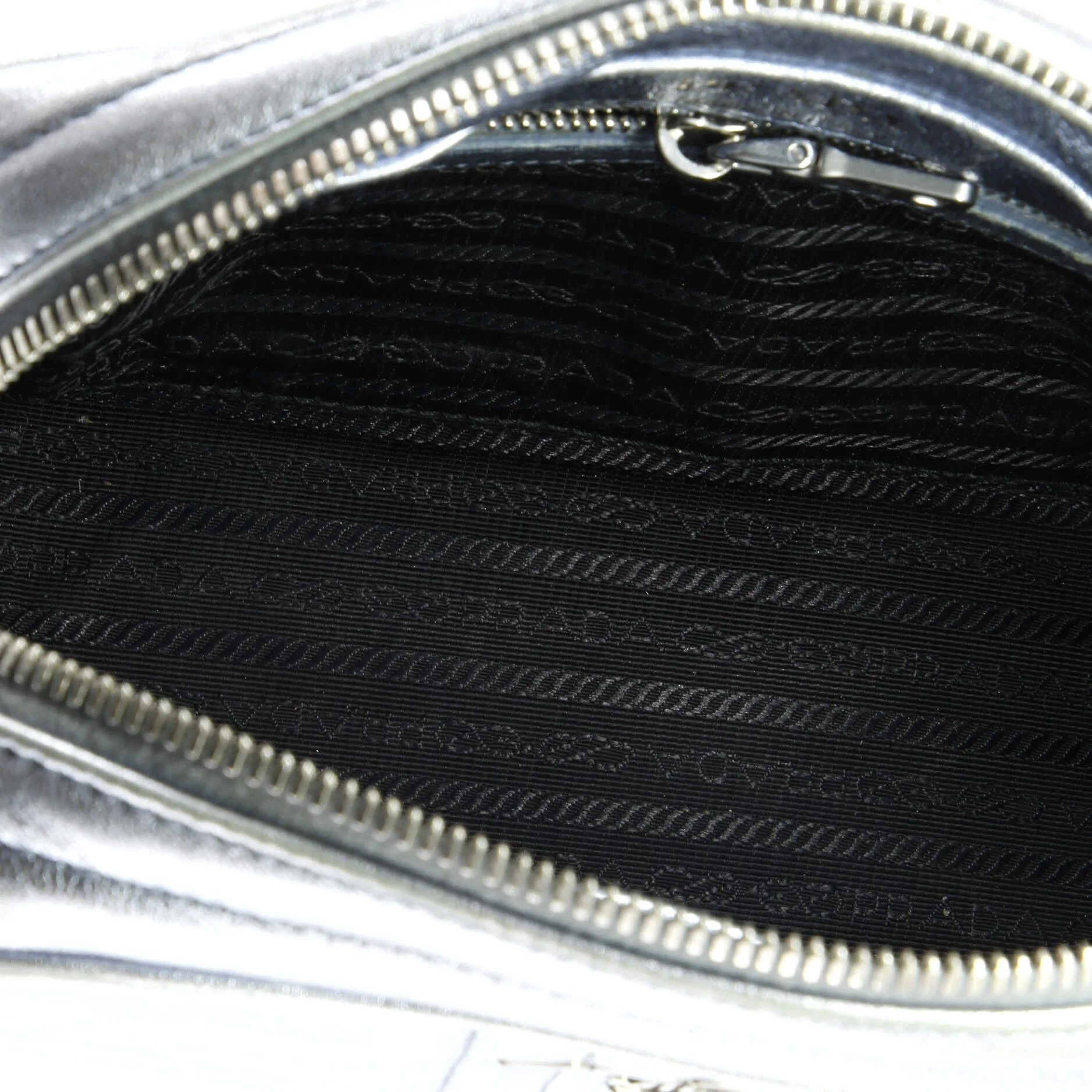 Camera Bag Diagramme Quilted Leather Small - Image 5