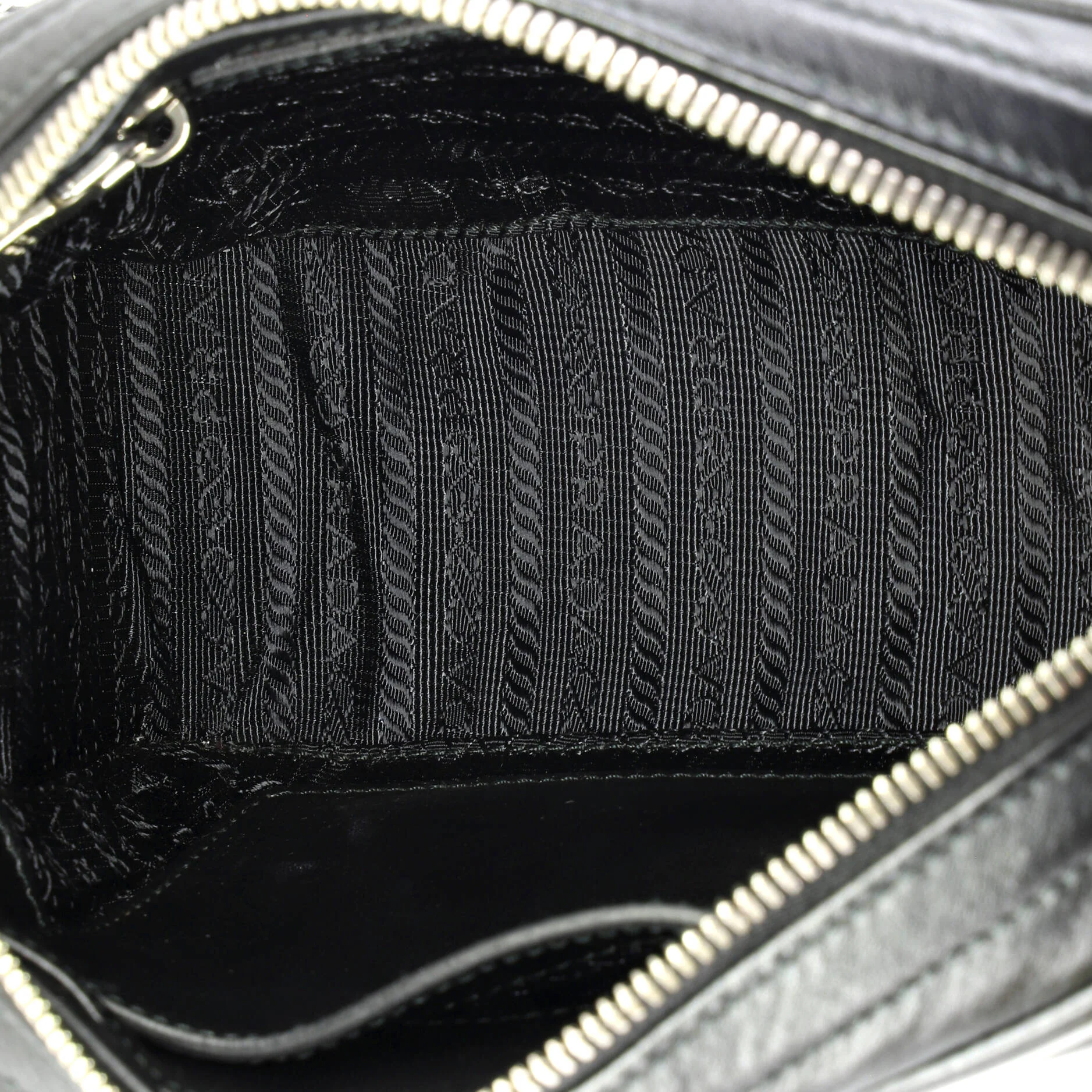 Camera Bag Diagramme Quilted Leather Small - Image 5