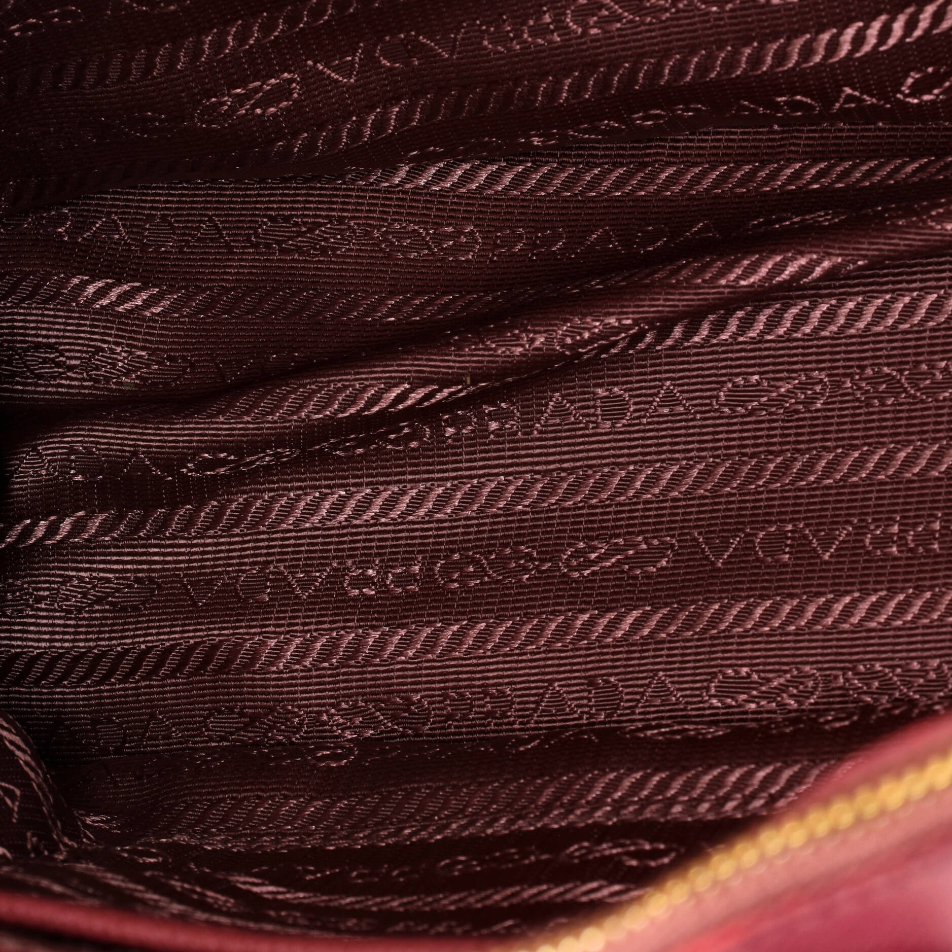 Galleria Double Zip Tote Saffiano Leather Small - Image 5