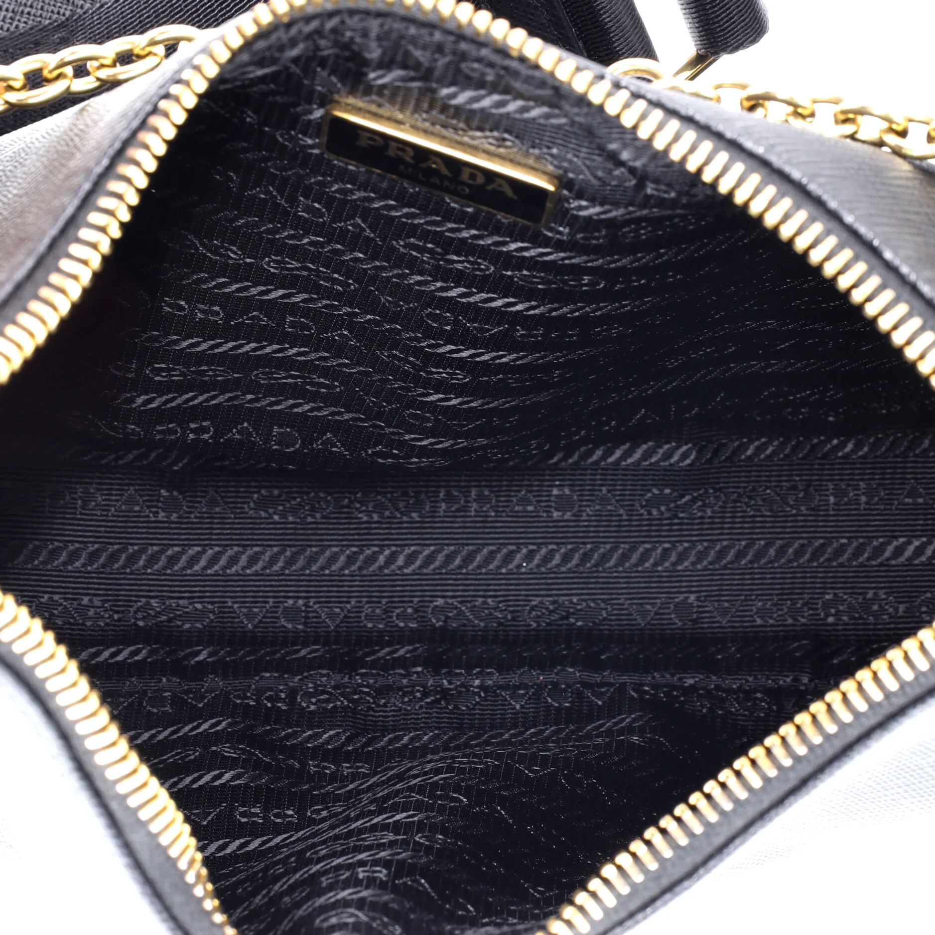 Re-Edition 2005 Shoulder Bag Saffiano Leather Small - Image 5
