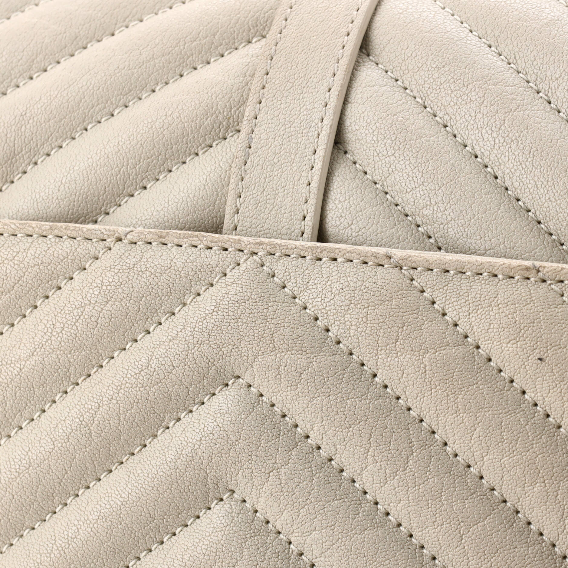 Classic Monogram College Bag Matelasse Chevron Leather Medium - Image 6