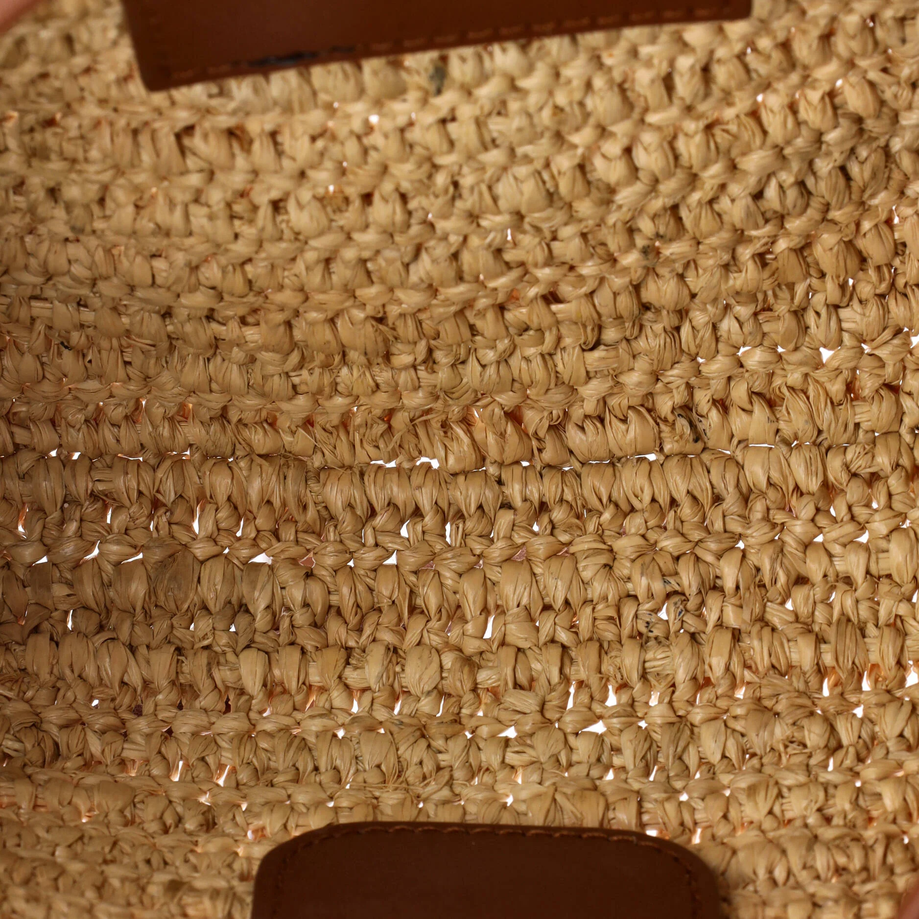 Gaby Zipped Pouch Crossbody Raffia - Image 5