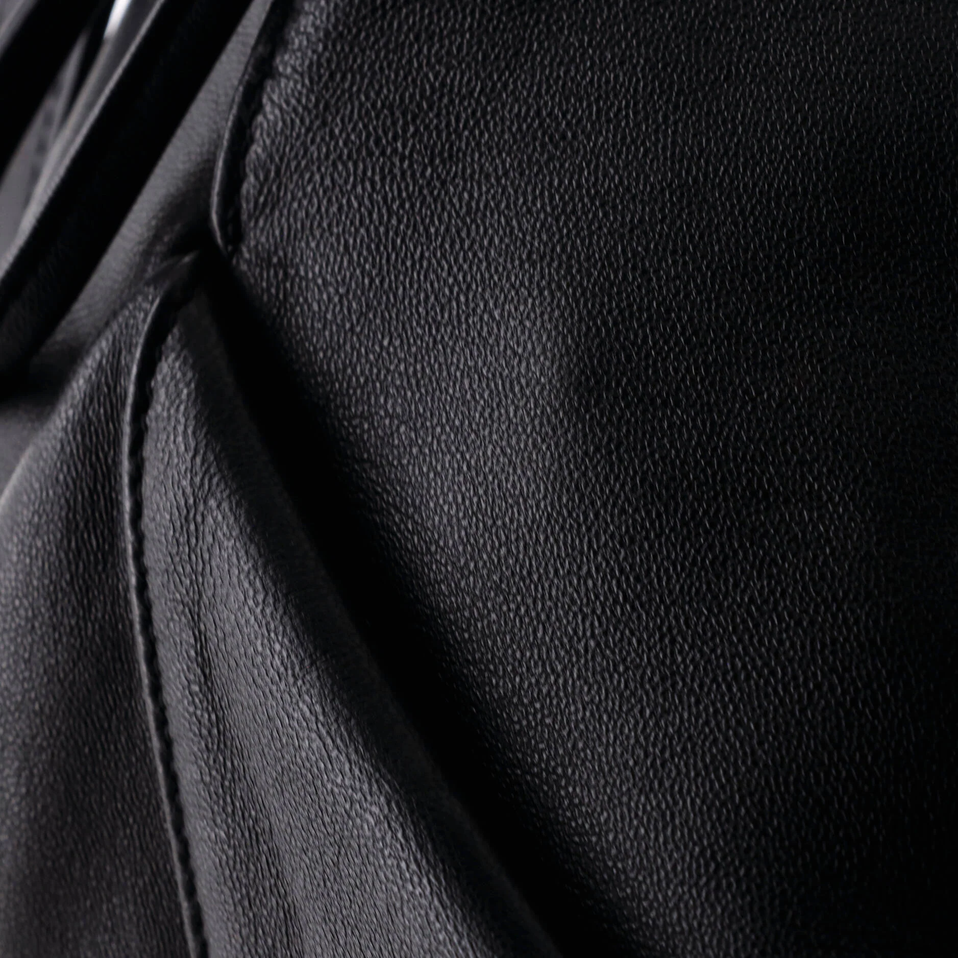 Teddy Bucket Bag Leather Large - Image 7