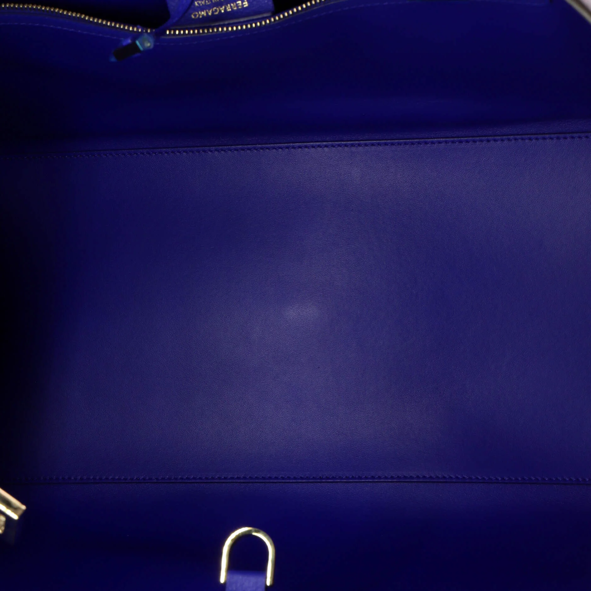 Hug Top Handle Bag Leather Large - Image 5