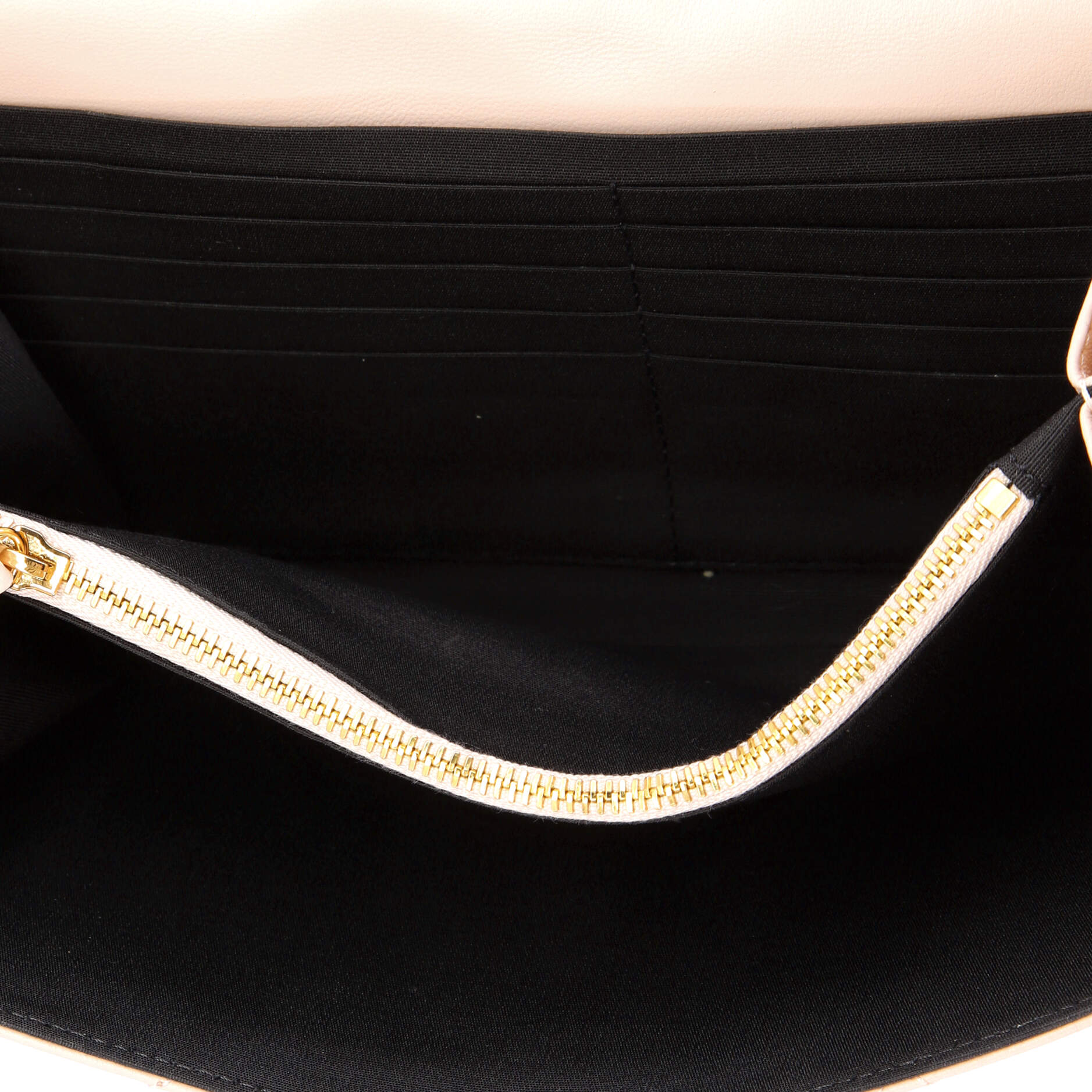 Icon Wallet on Chain Quilted Leather - Image 5
