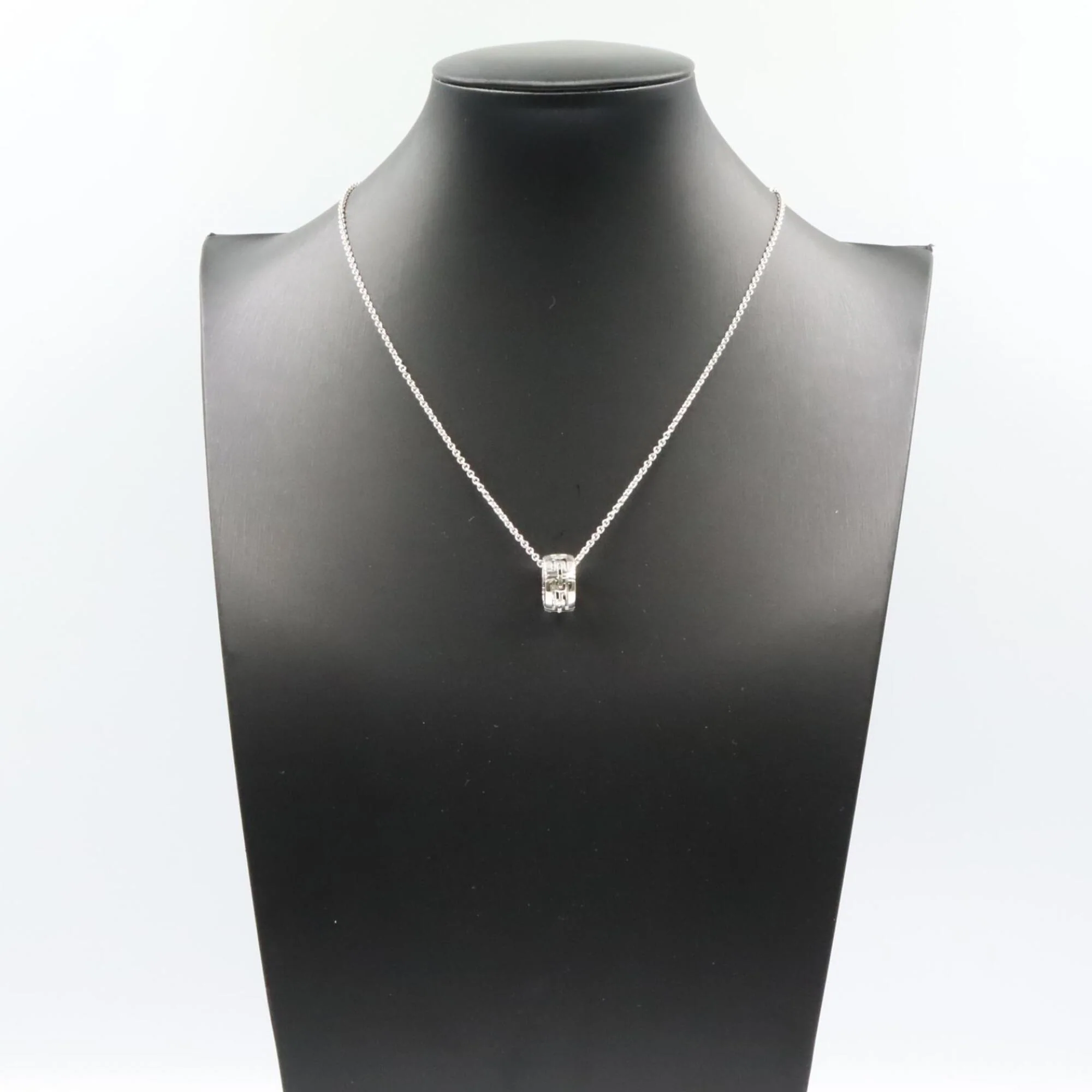 Pendant Necklace 18K White Gold - Image 7