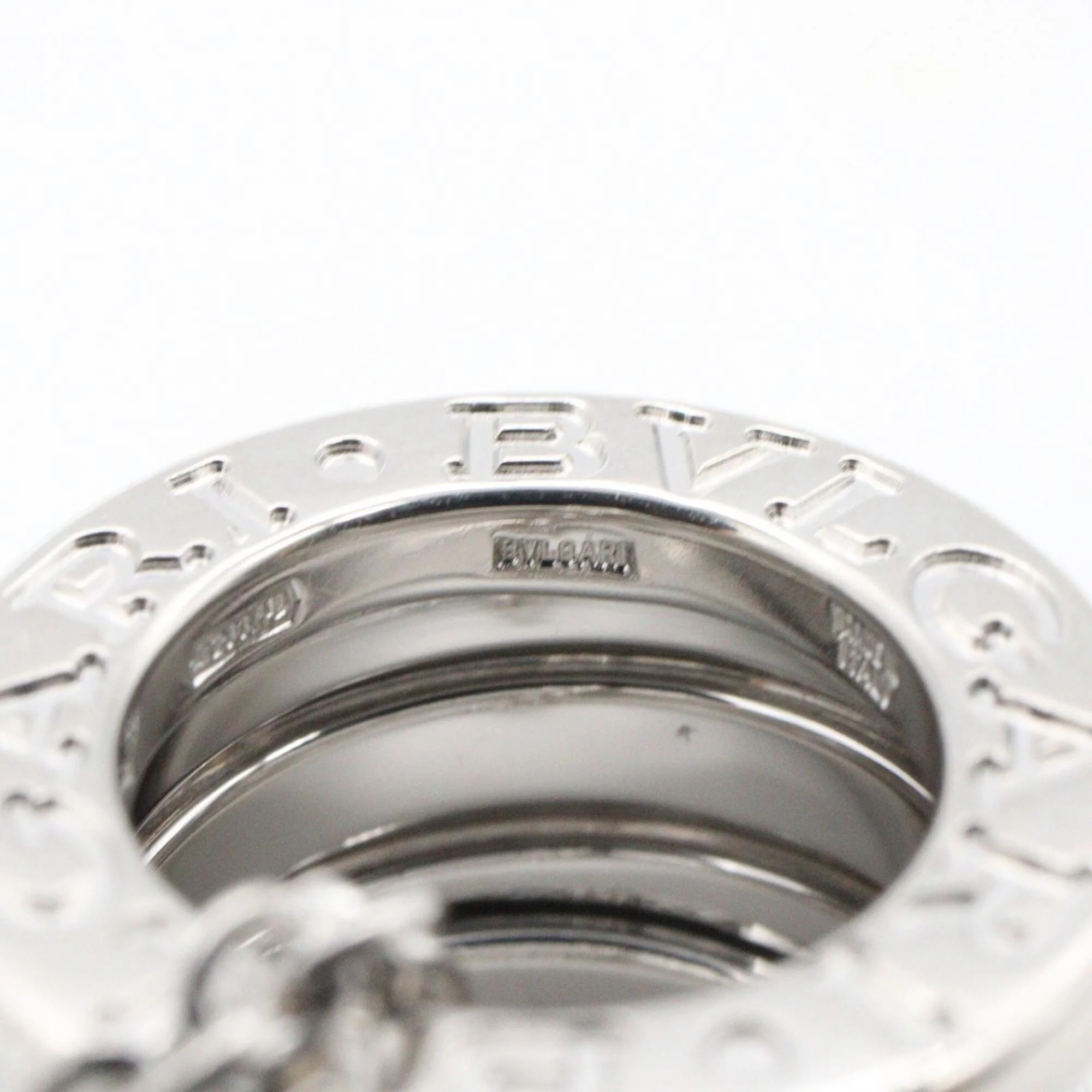 Pendant Necklace 18K White Gold with Diamond - Image 4