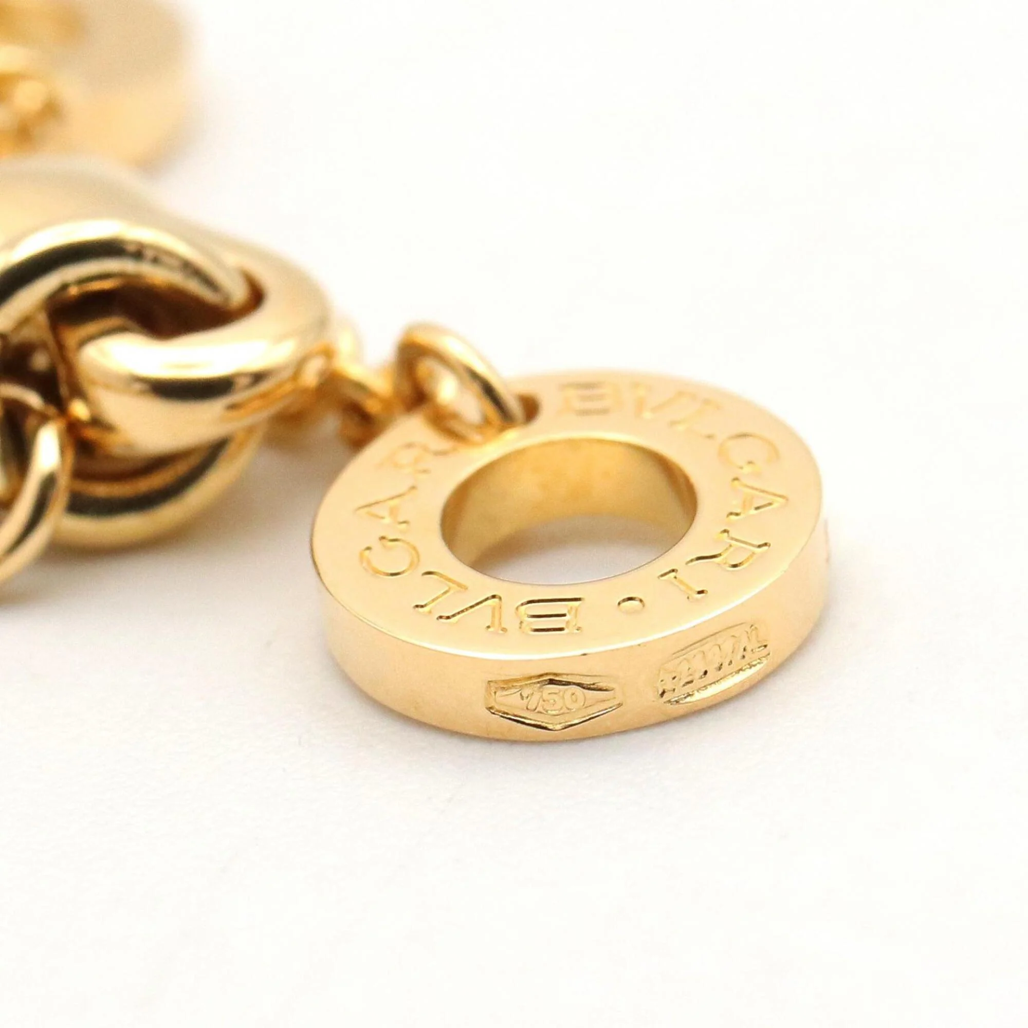 Pendant Necklace 18K Yellow Gold - Image 7