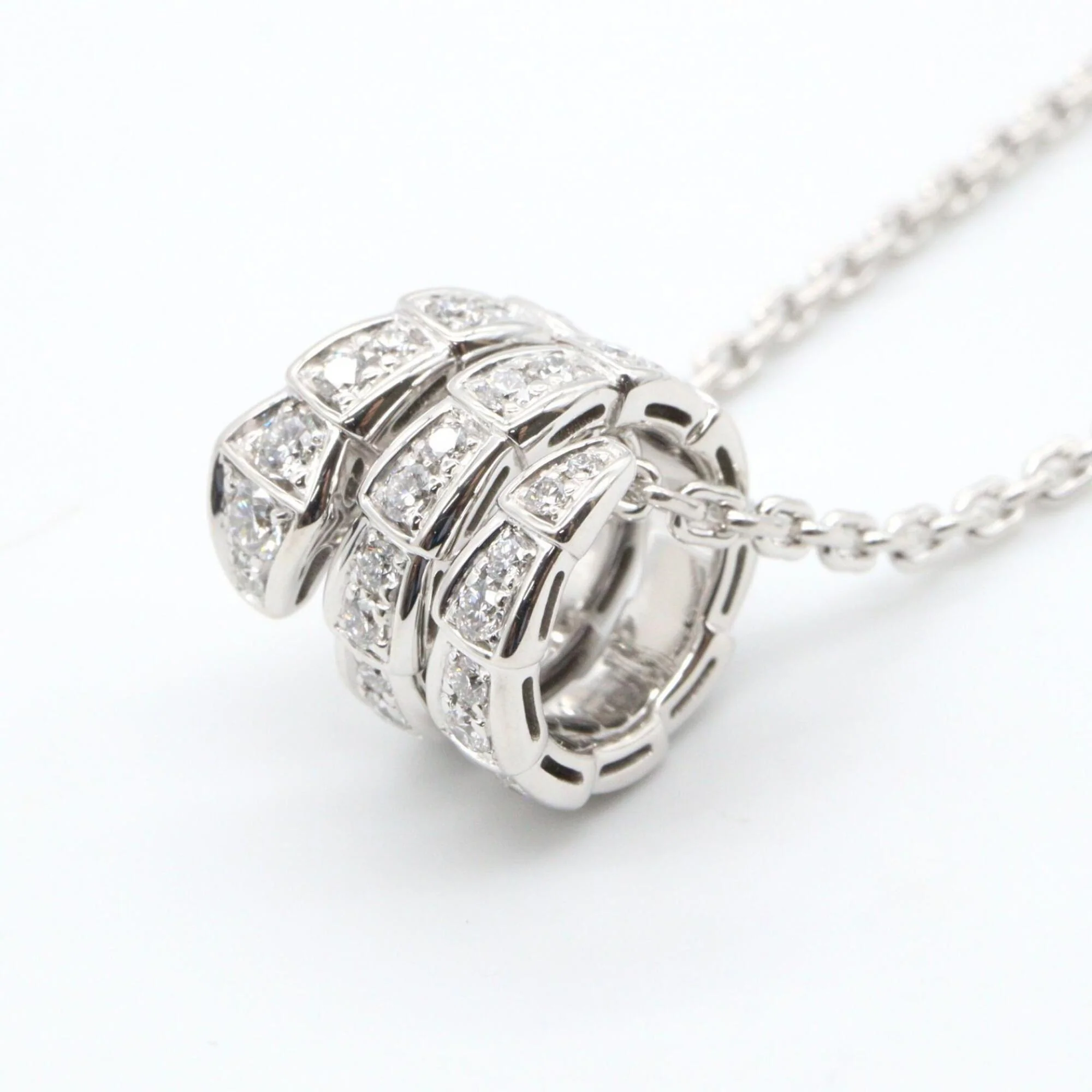 Serpenti Viper Ring 18K White Gold with Diamonds - Image 5