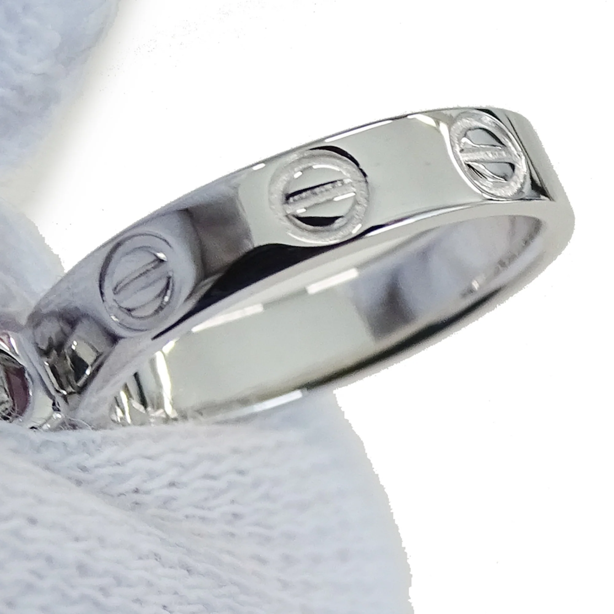 Love Pendant Necklace White Gold - Image 8