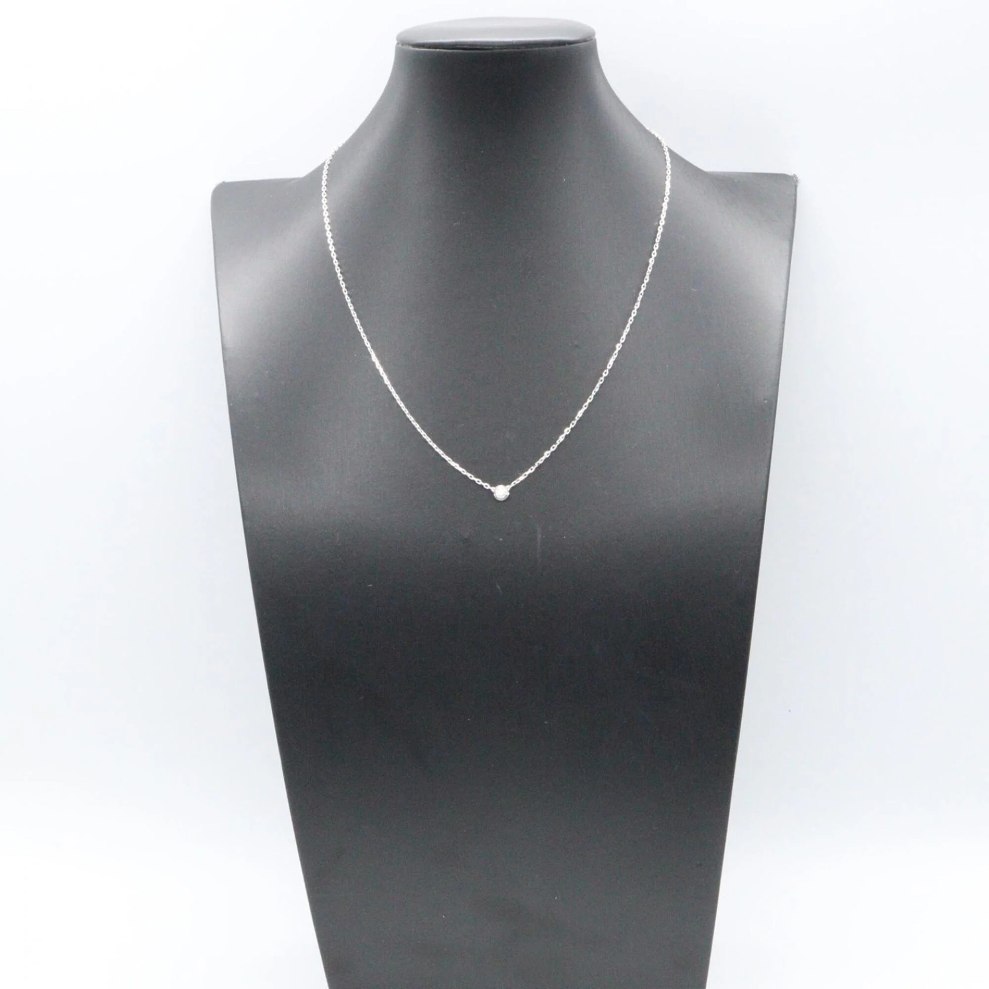 Pendant Necklace 18K White Gold with Diamond - Image 5