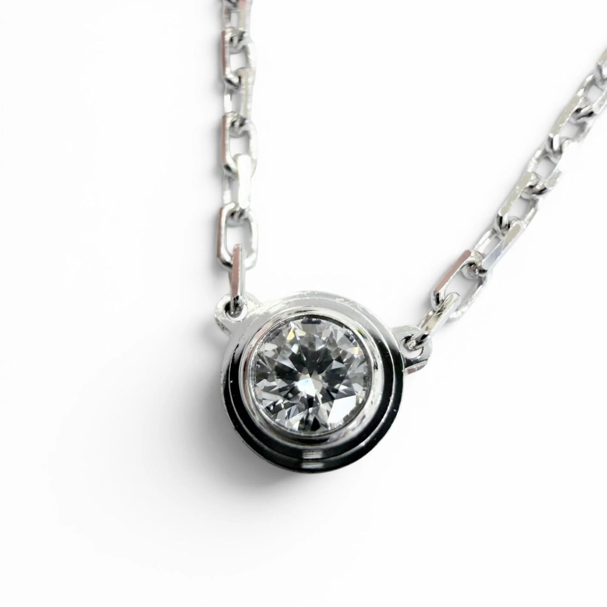 Pendant Necklace 18K White Gold with Diamond