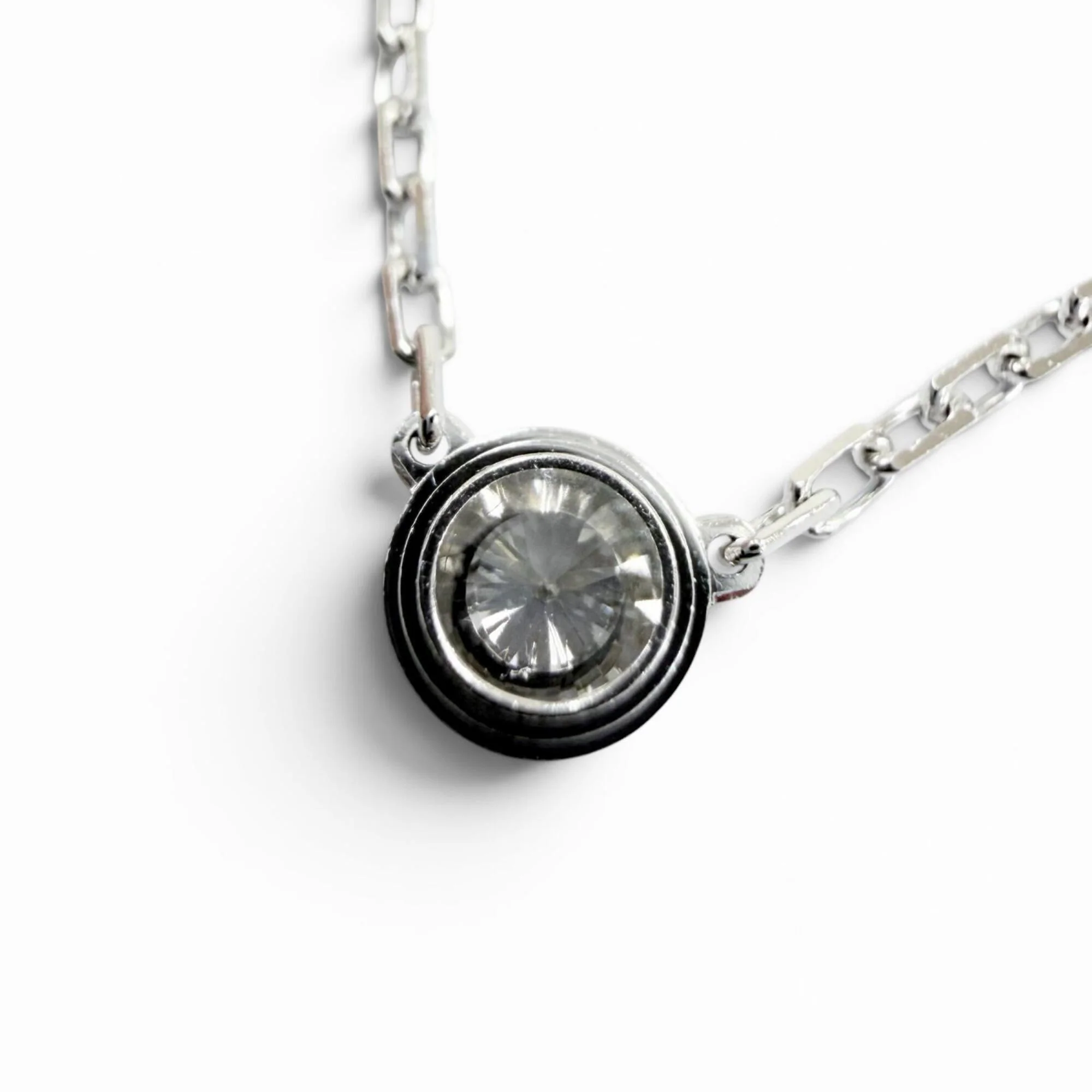 Pendant Necklace 18K White Gold with Diamond - Image 4