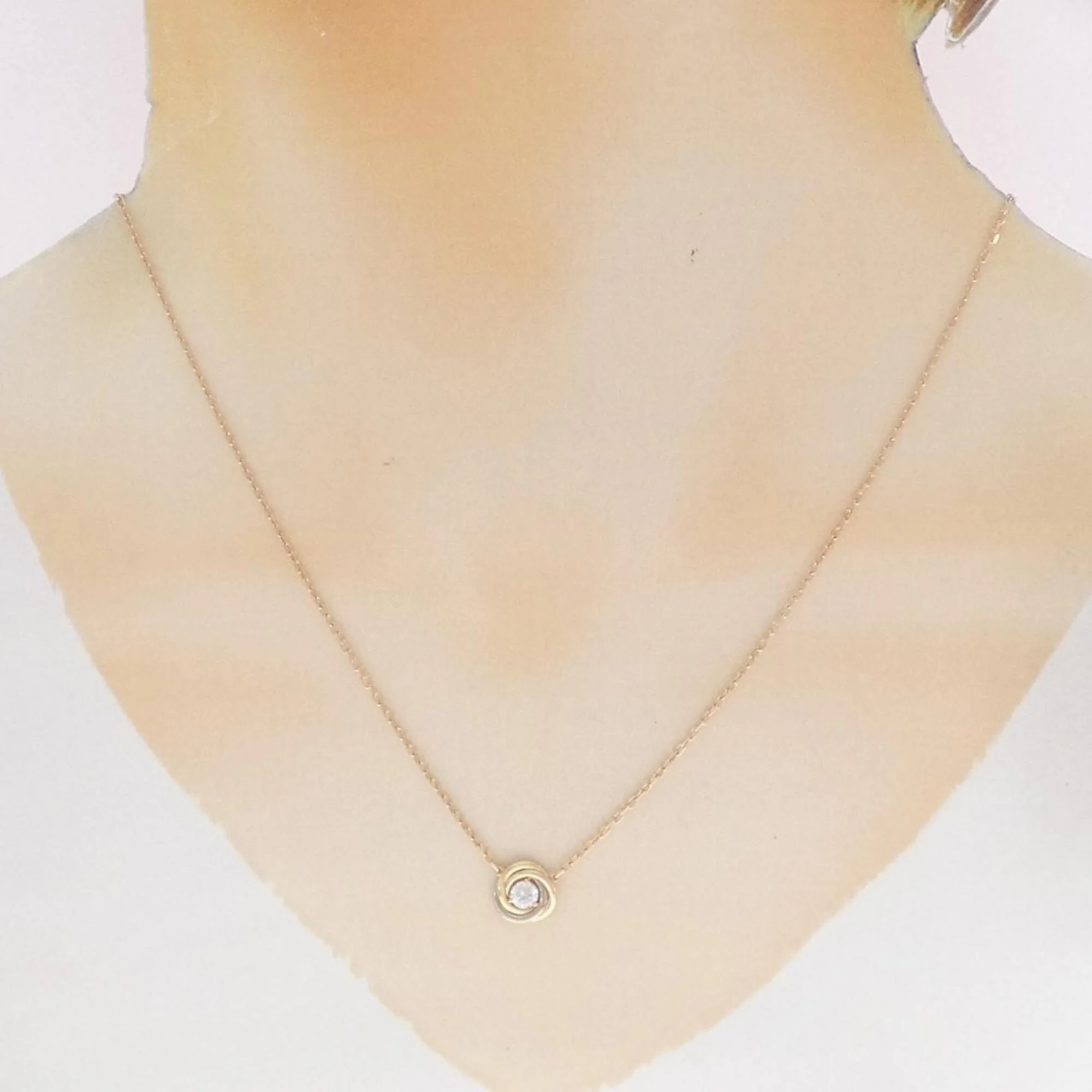 Trinity Pendant Necklace 18K Tricolor Gold - Image 6