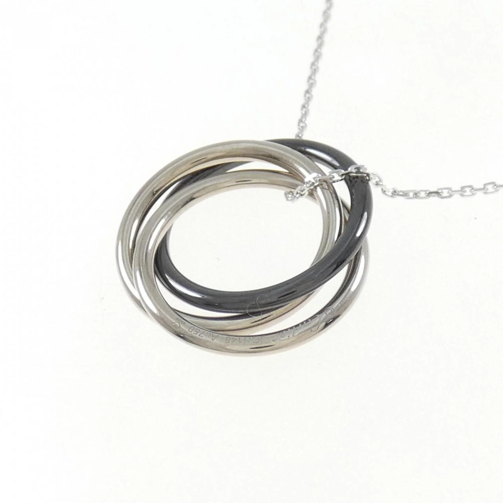 Trinity Pendant Necklace 18K White Gold and Ceramic - Image 4