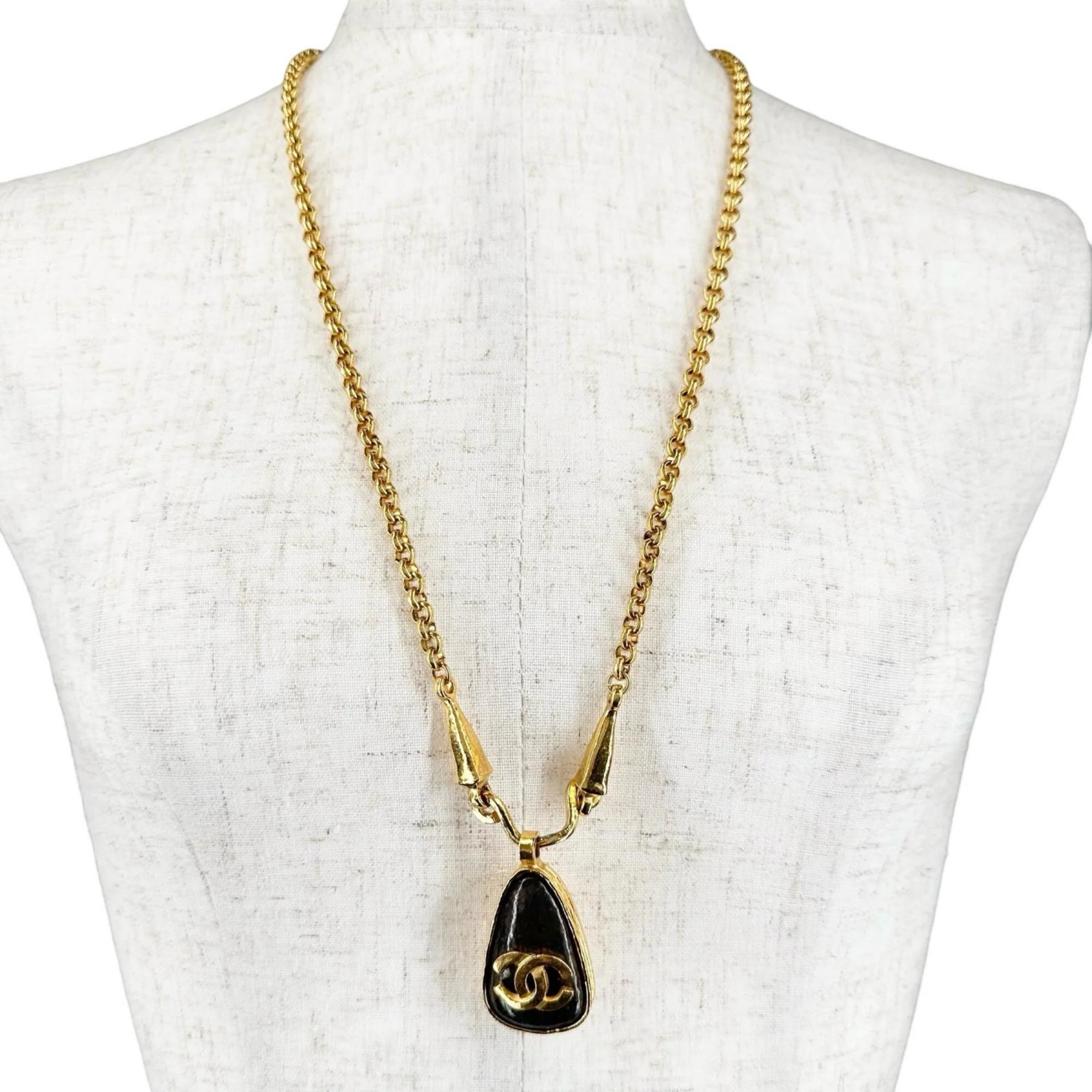 CC Logo Pendant Necklace Metal - Image 3