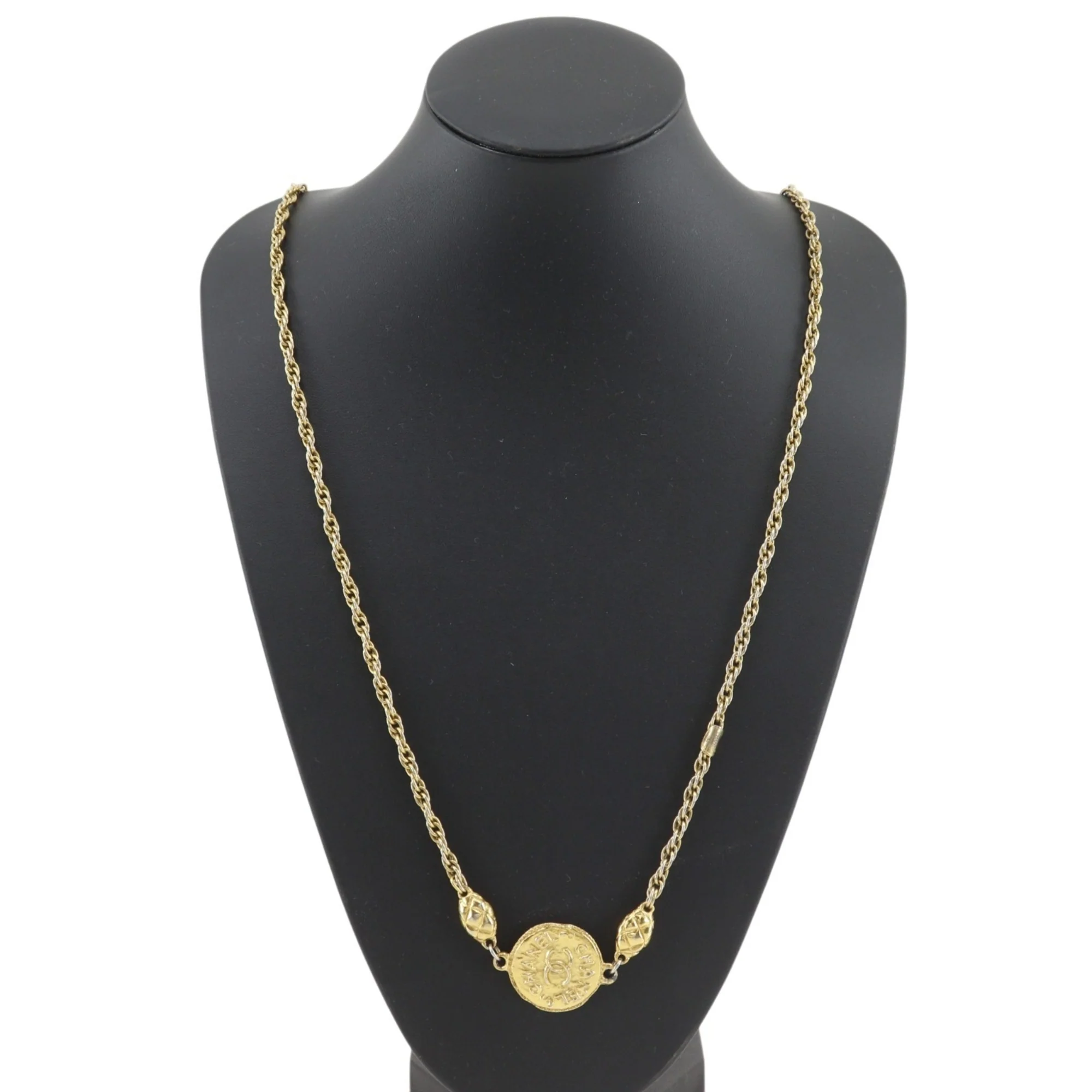 CC Logo Pendant Necklace Metal - Image 2