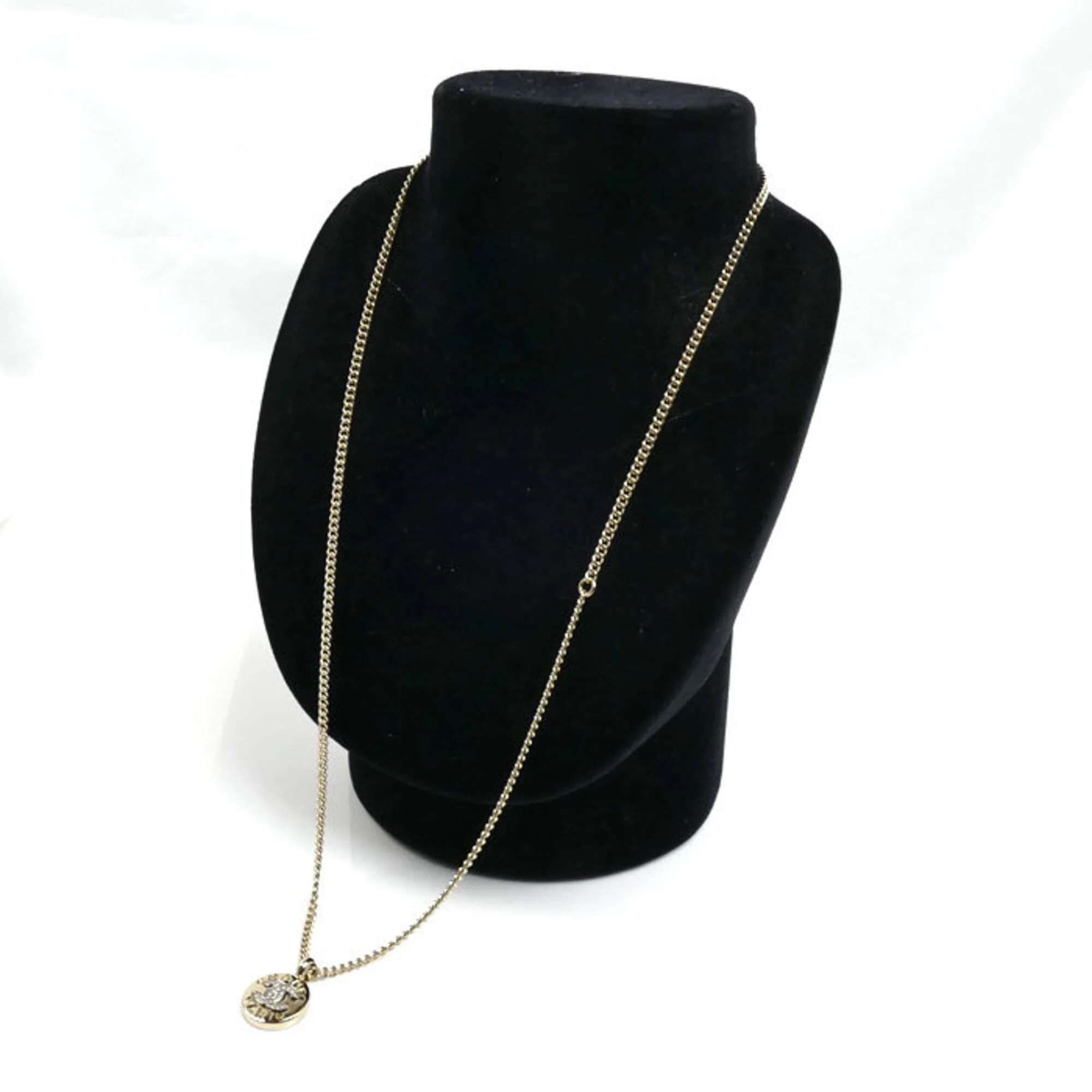 CC Logo Pendant Necklace Metal - Image 5