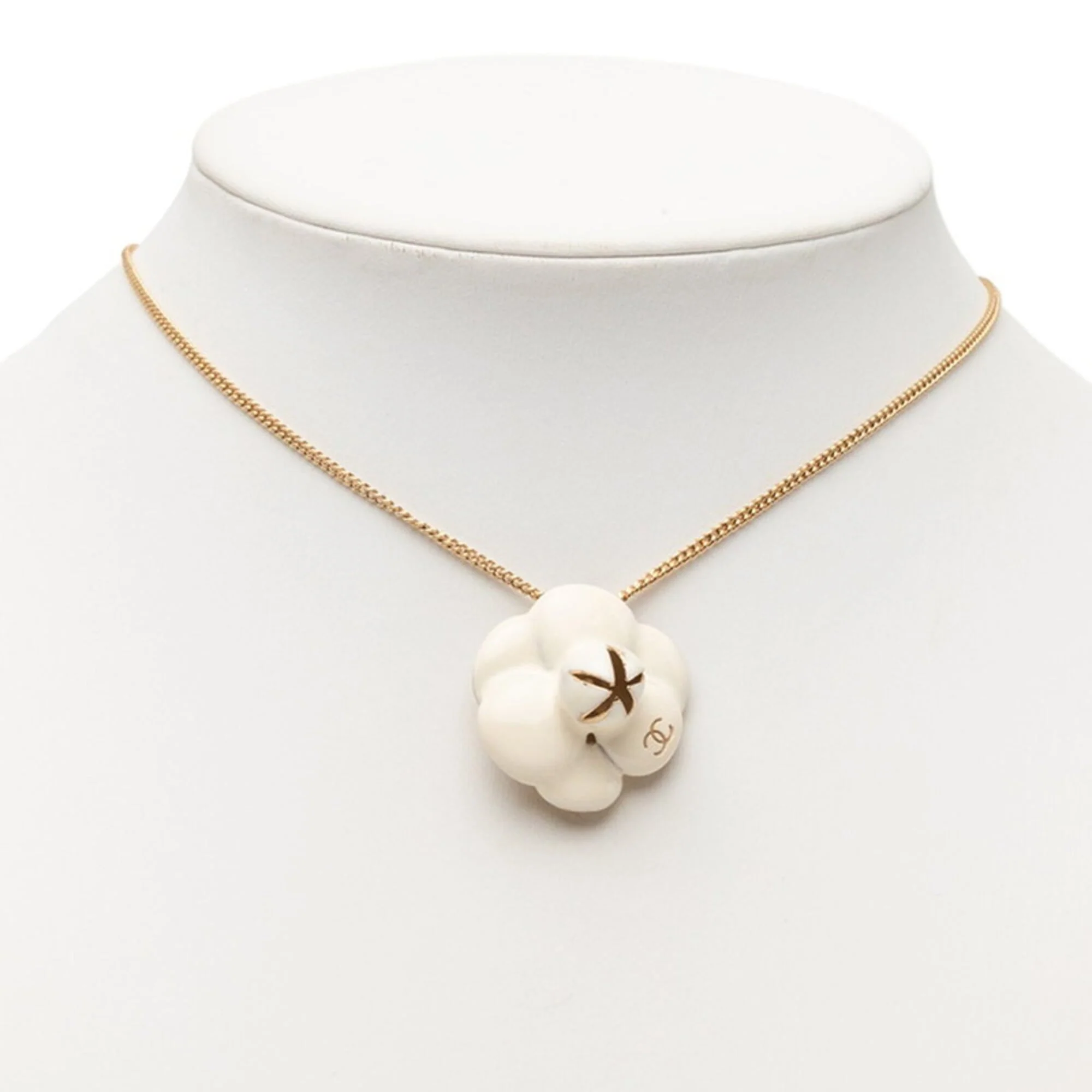 CC Logo Pendant Necklace Metal - Image 6