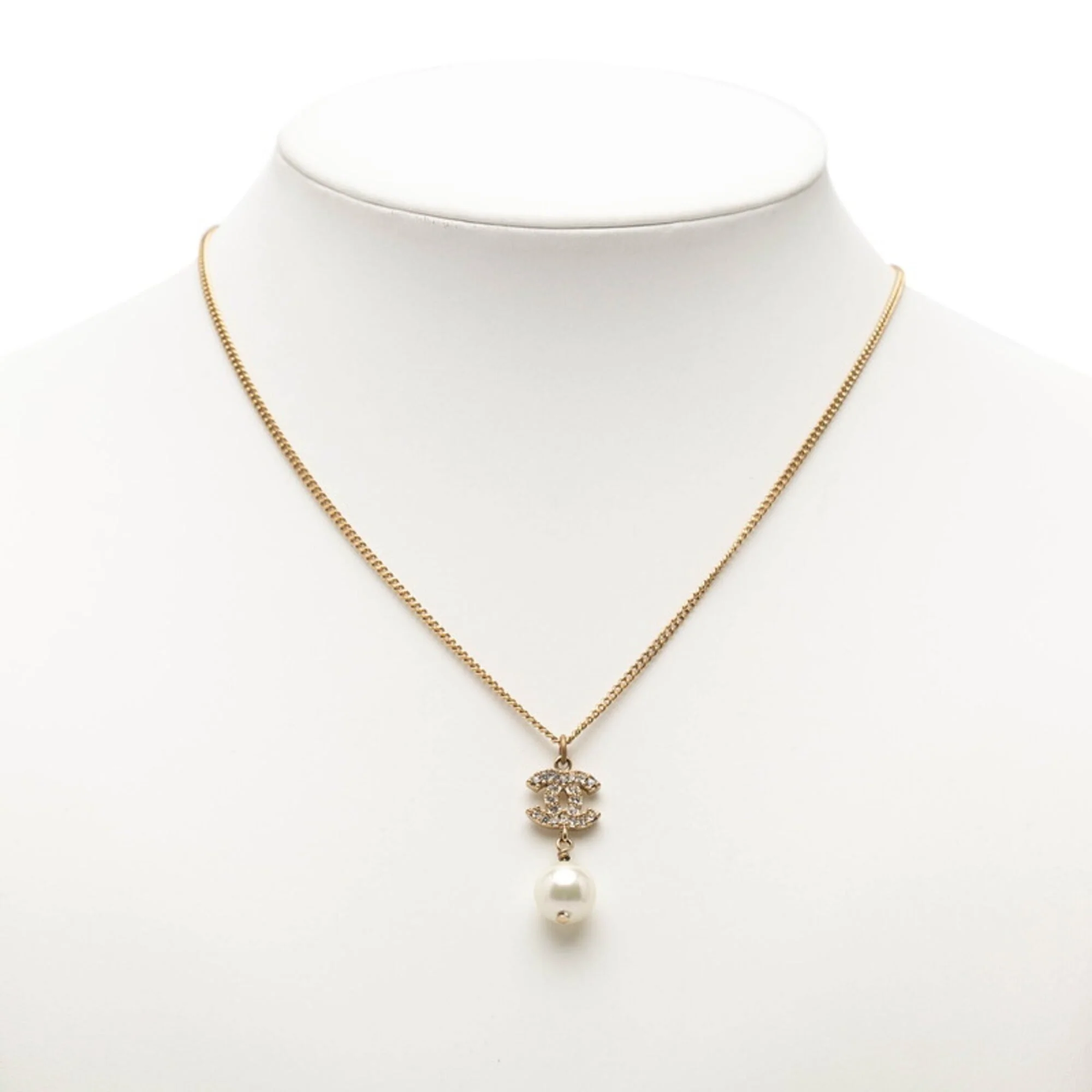 CC Logo Pendant Necklace Metal - Image 7