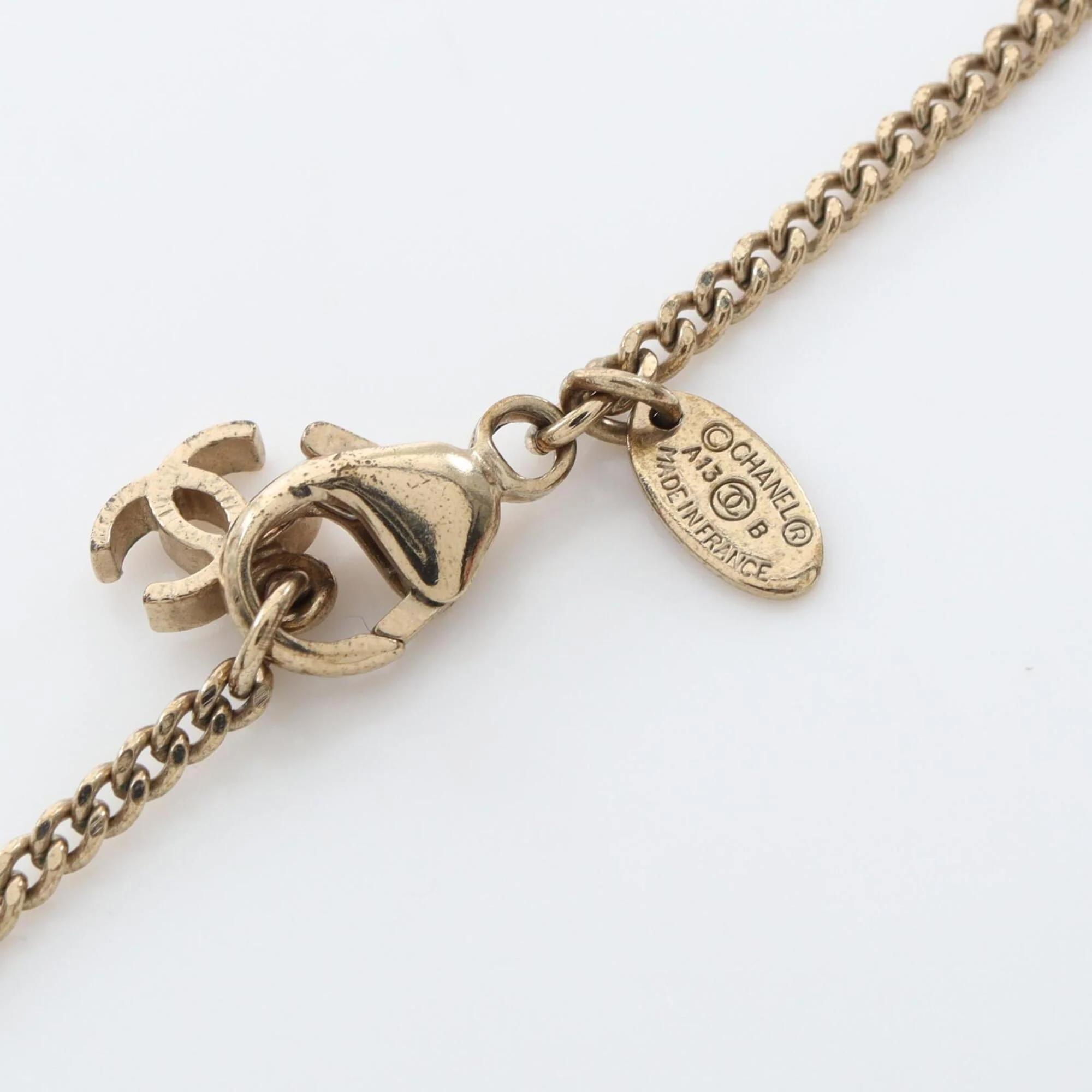 CC Logo Pendant Necklace Metal - Image 4