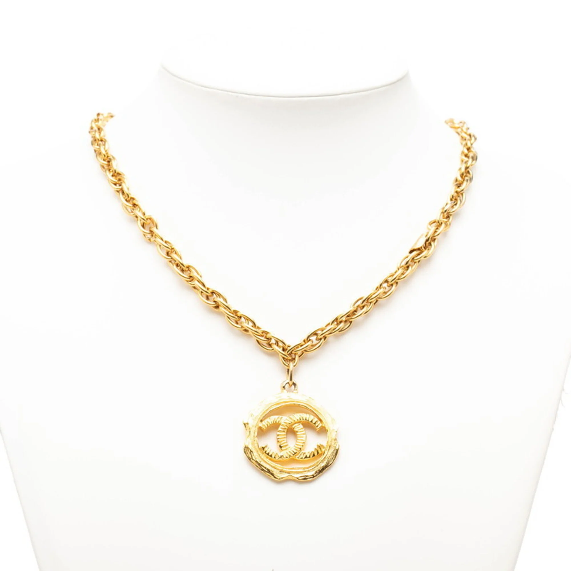 CC Logo Pendant Necklace Metal - Image 6