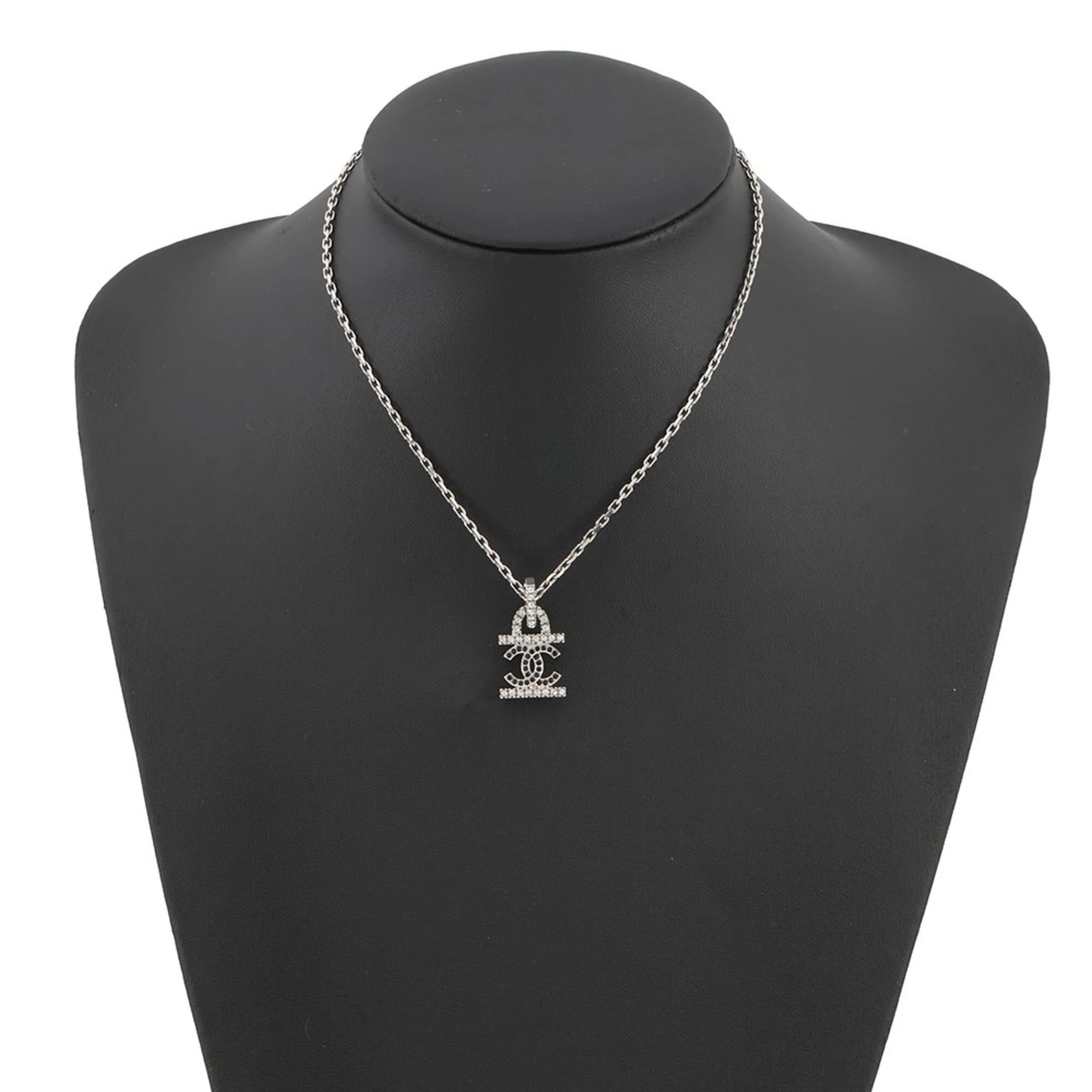 CC Logo Pendant Necklace Metal - Image 4