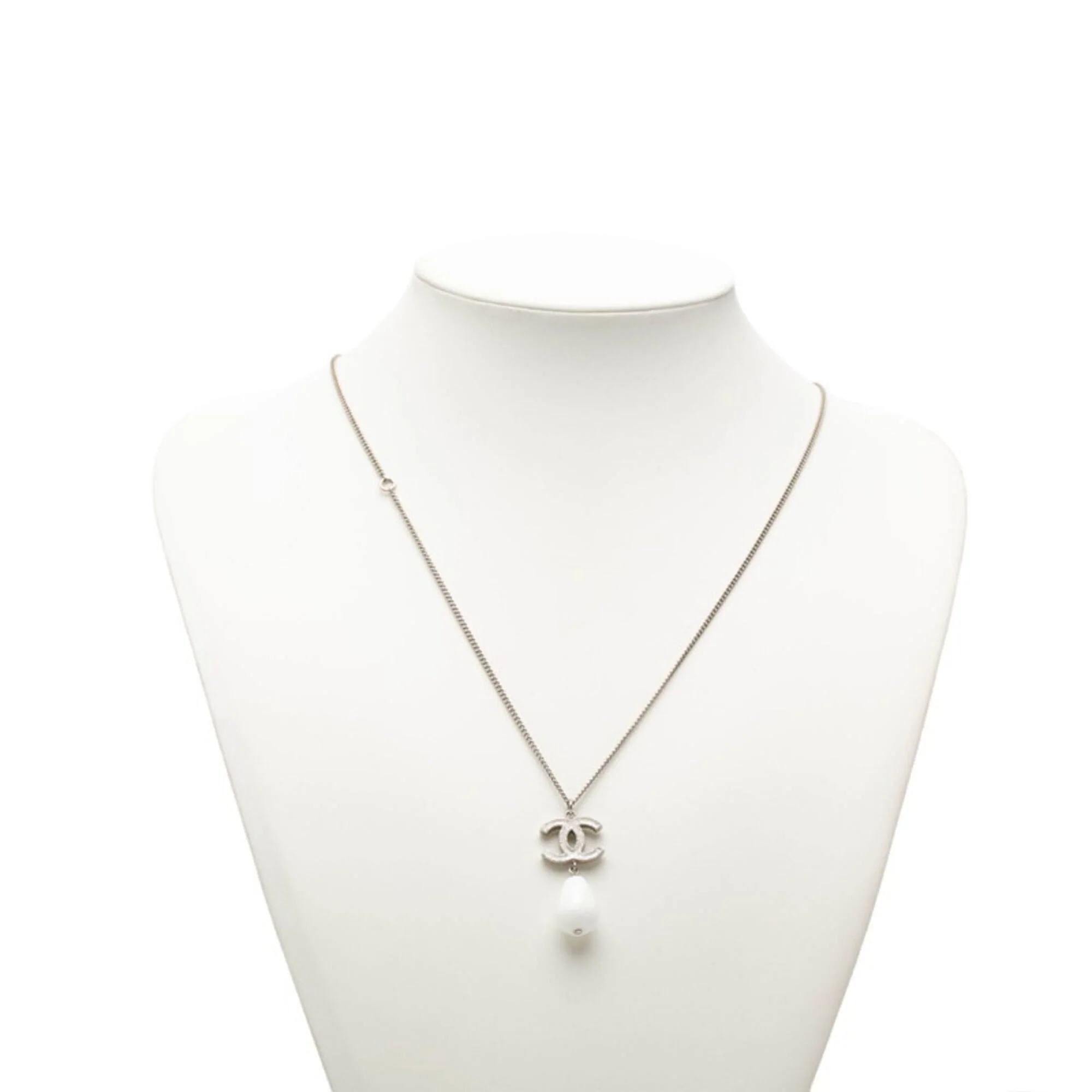 CC Logo Pendant Necklace Silver-Tone Metal - Image 5