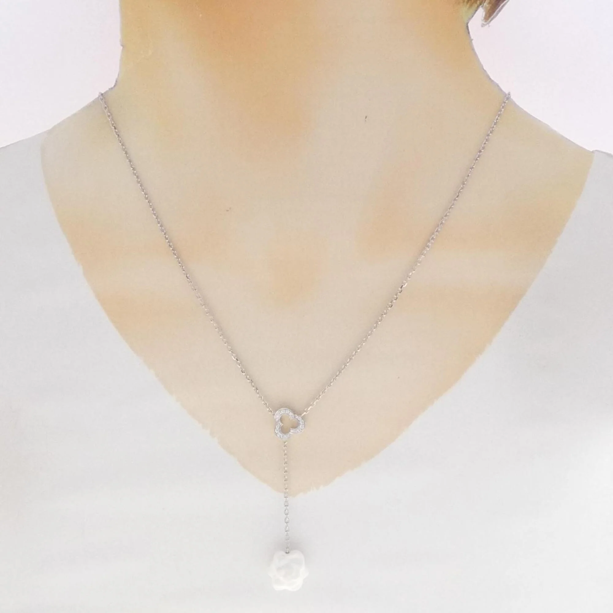 Pendant Necklace 18K White Gold with Chalcedony and Diamond - Image 7