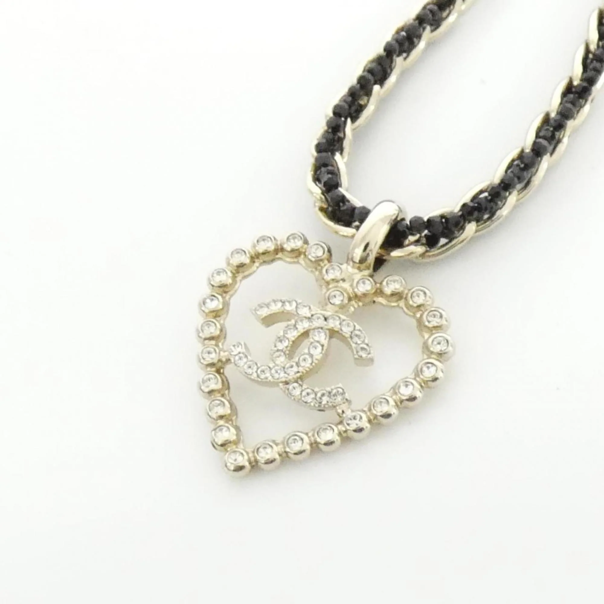 Pendant Necklace Black and Gold with Crystal - Image 3