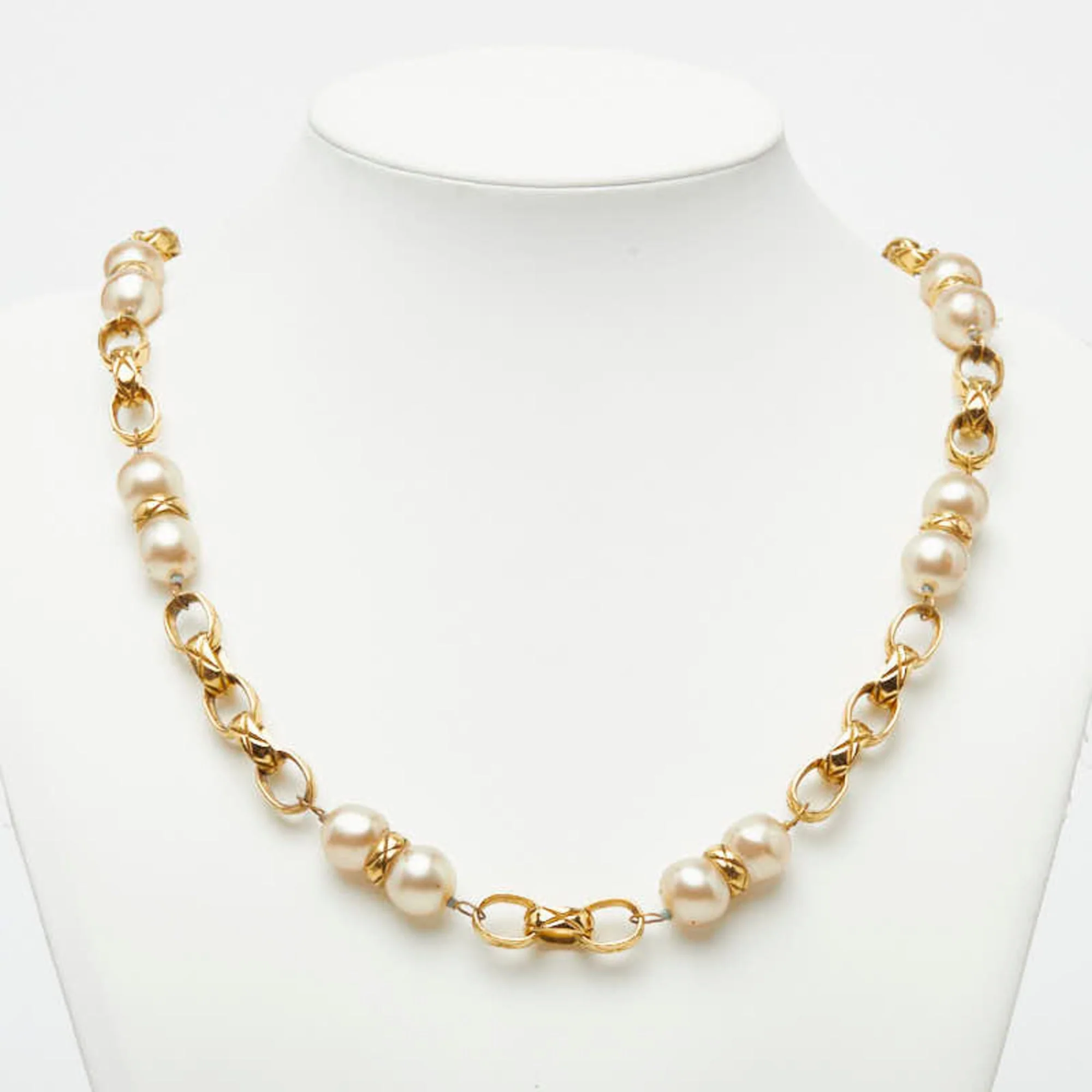 Pendant Necklace Metal With Pearl