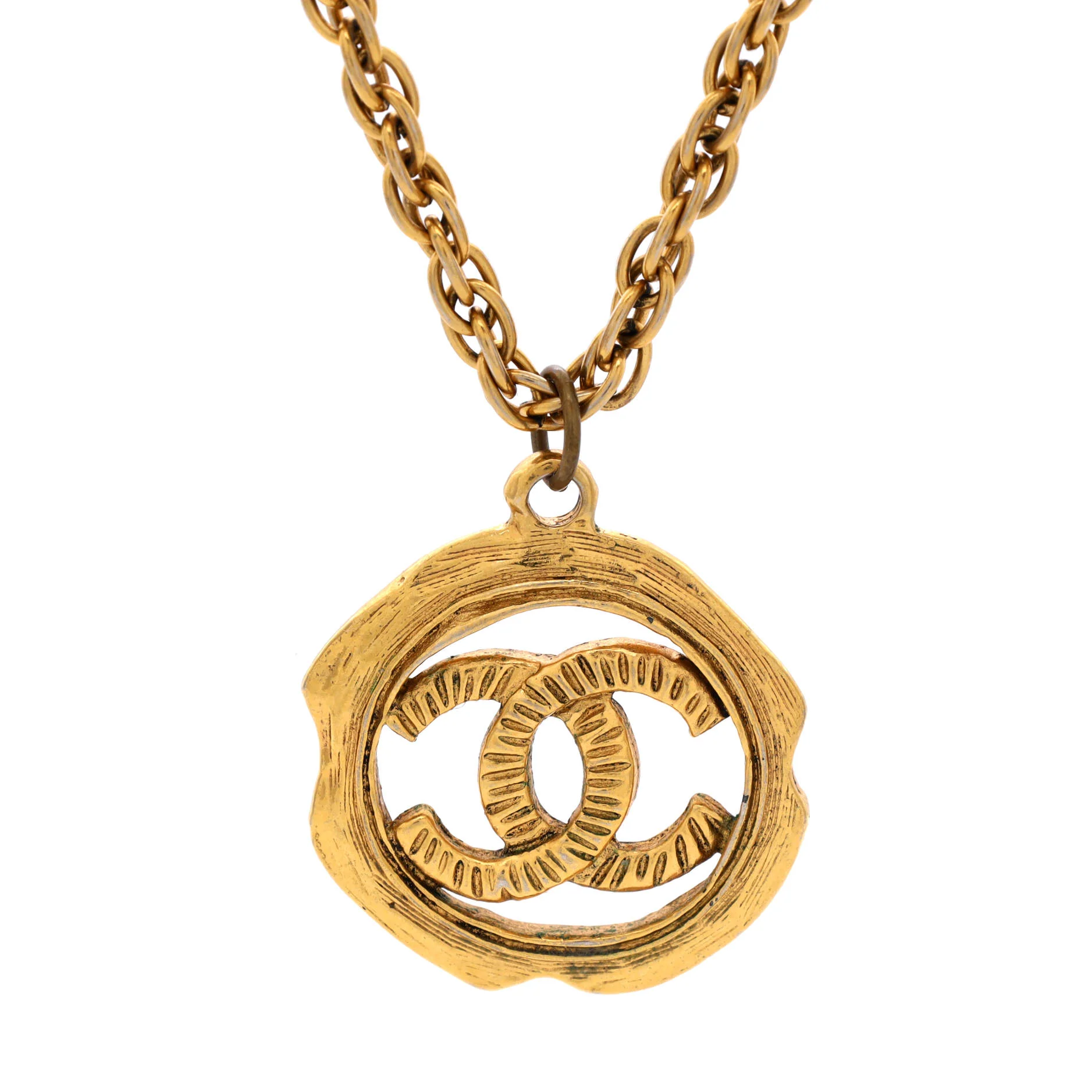 Vintage CC Round Pendant Choker Necklace Metal