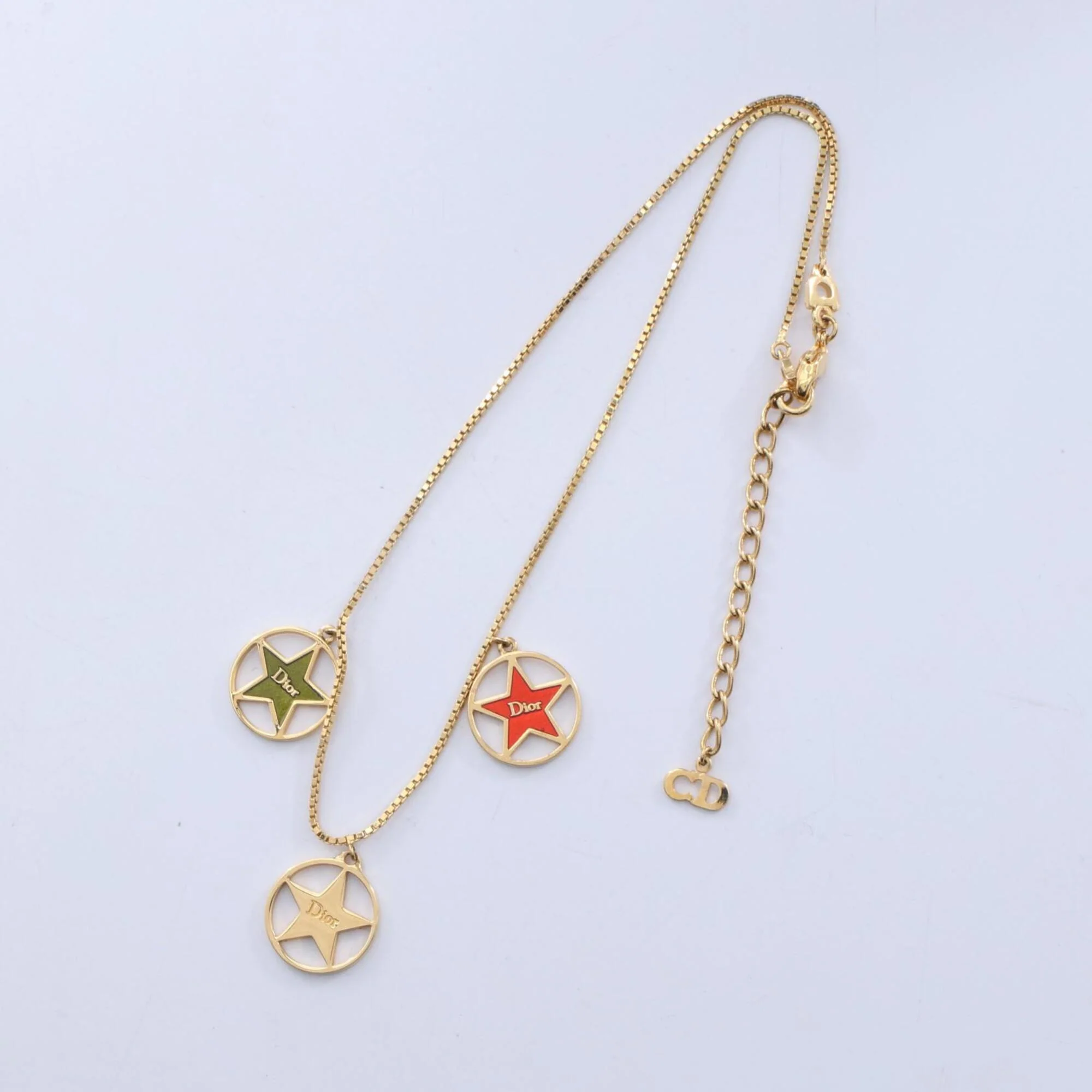 Circle Star Pendant Necklace Gold - Image 3