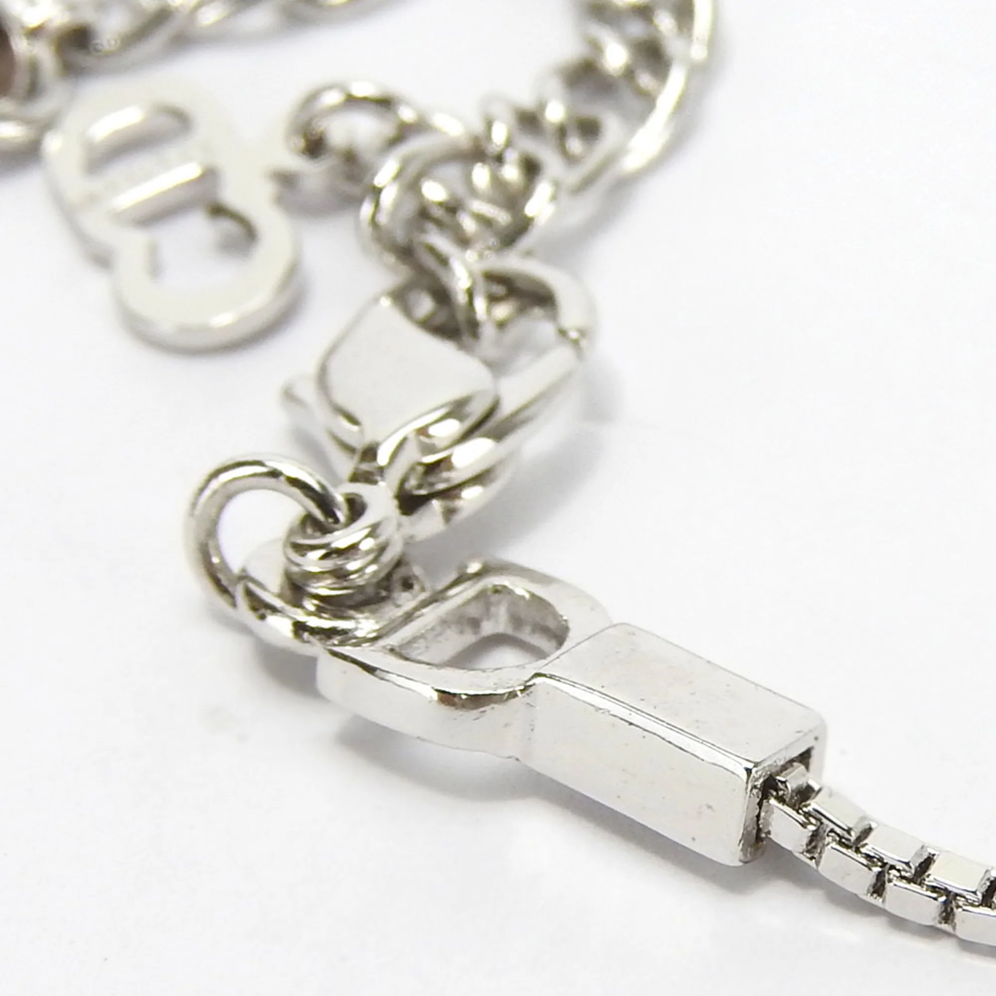 Fang Motif Pendant Necklace Metal Silver White - Image 8