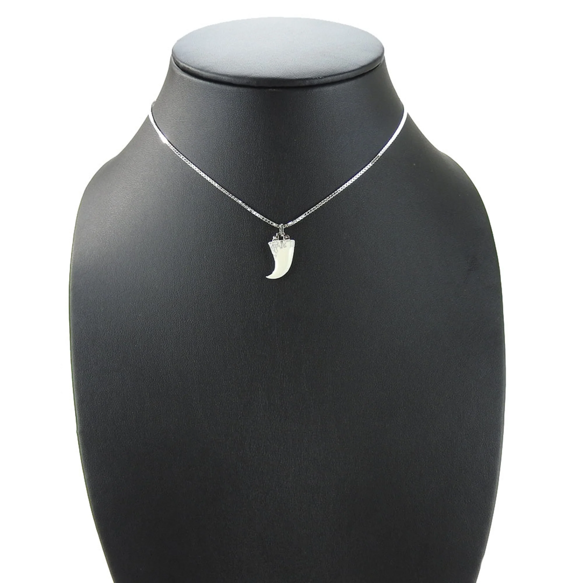 Fang Motif Pendant Necklace Metal Silver White - Image 9
