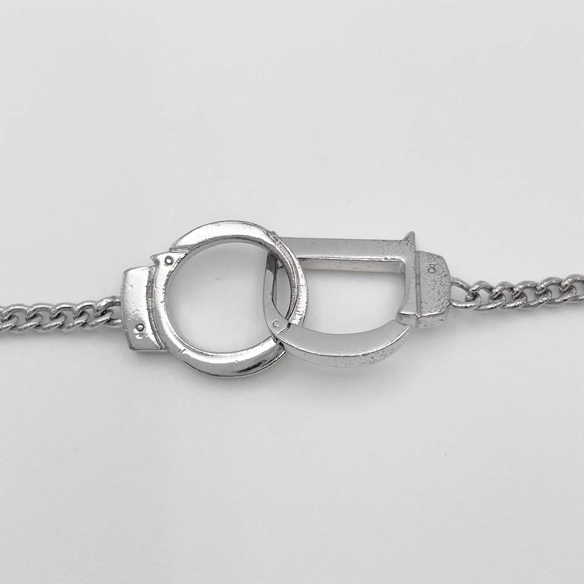Handcuffs Pendant Necklace Metal Silver - Image 2
