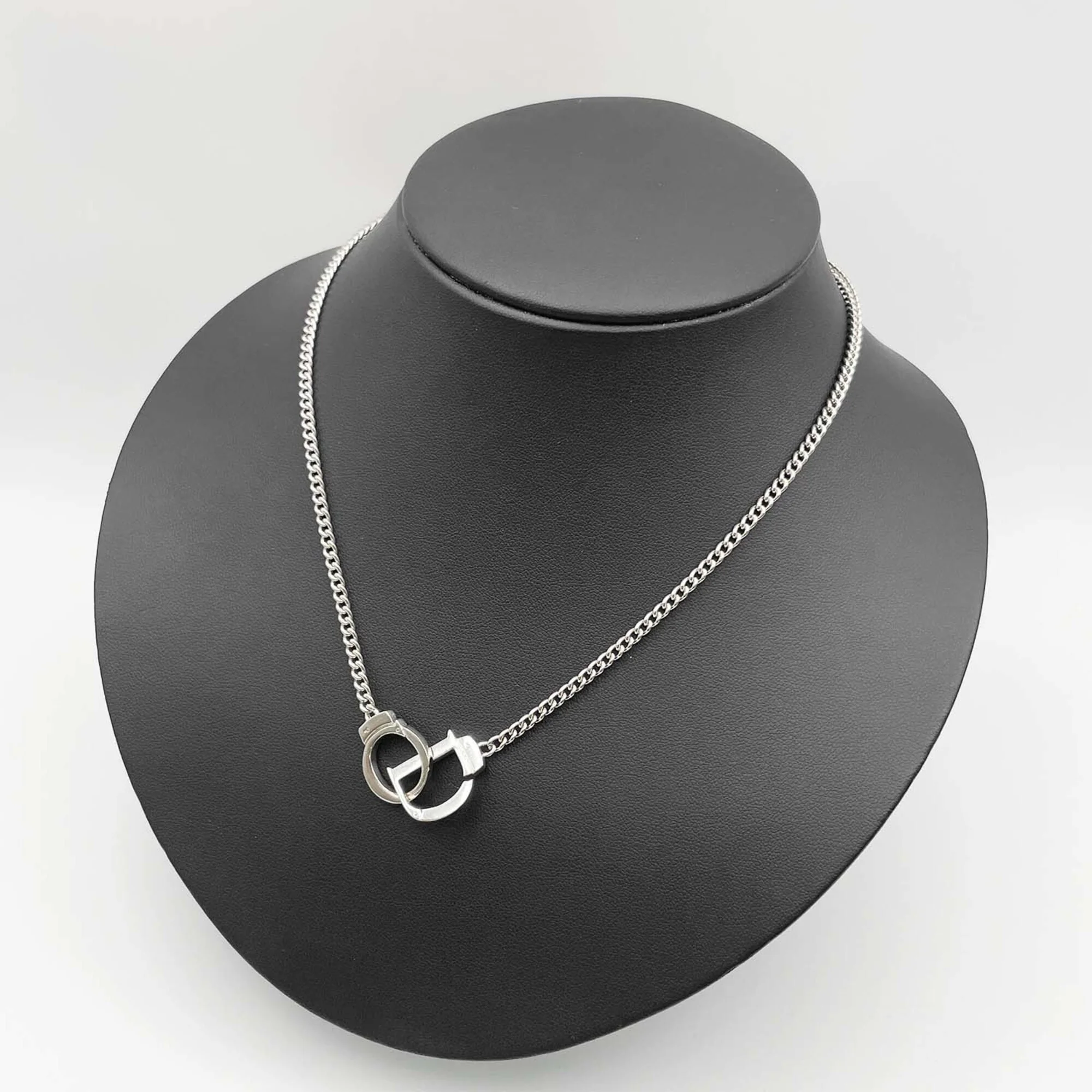Handcuffs Pendant Necklace Metal Silver - Image 8