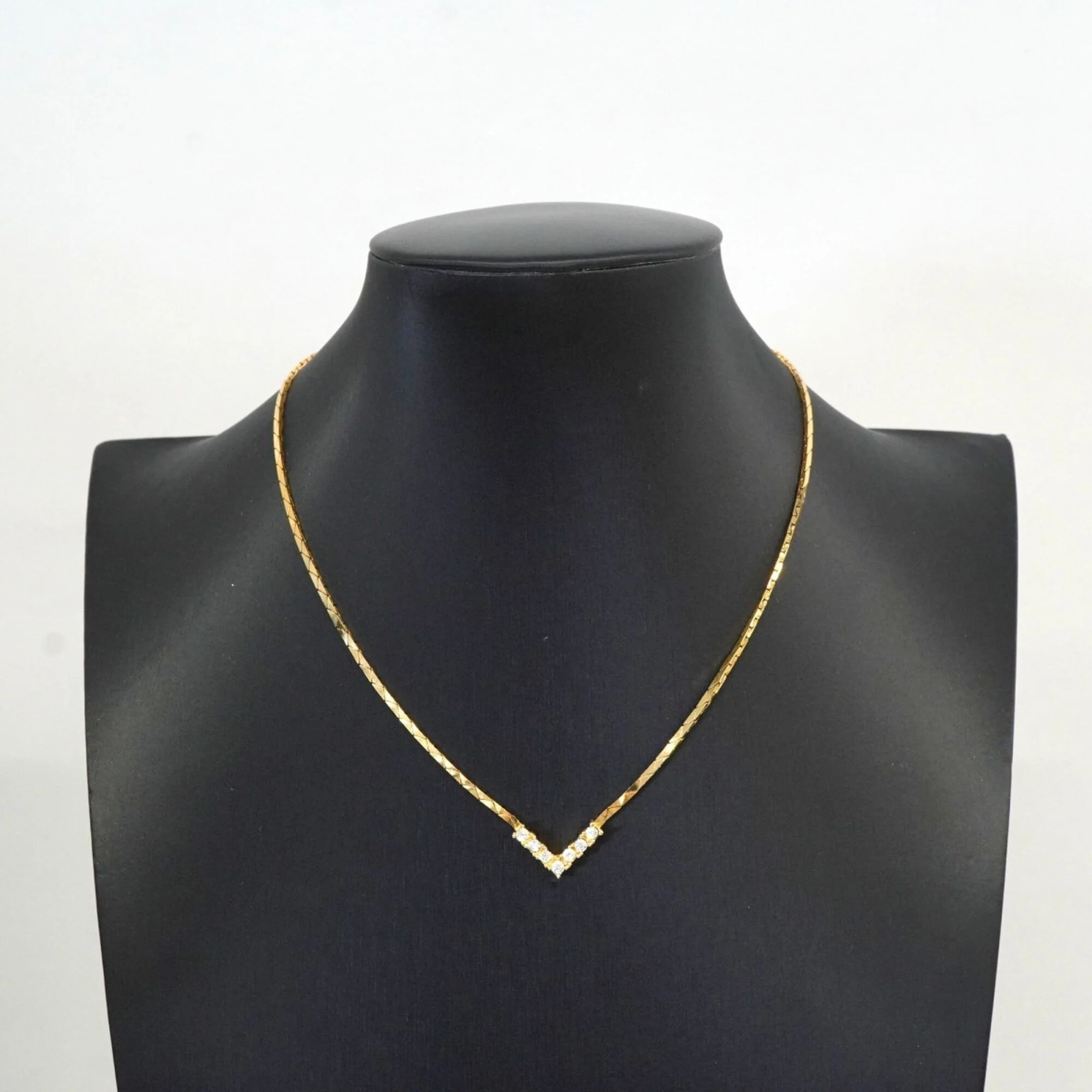 Pendant Necklace Gold and Rhinestone - Image 6