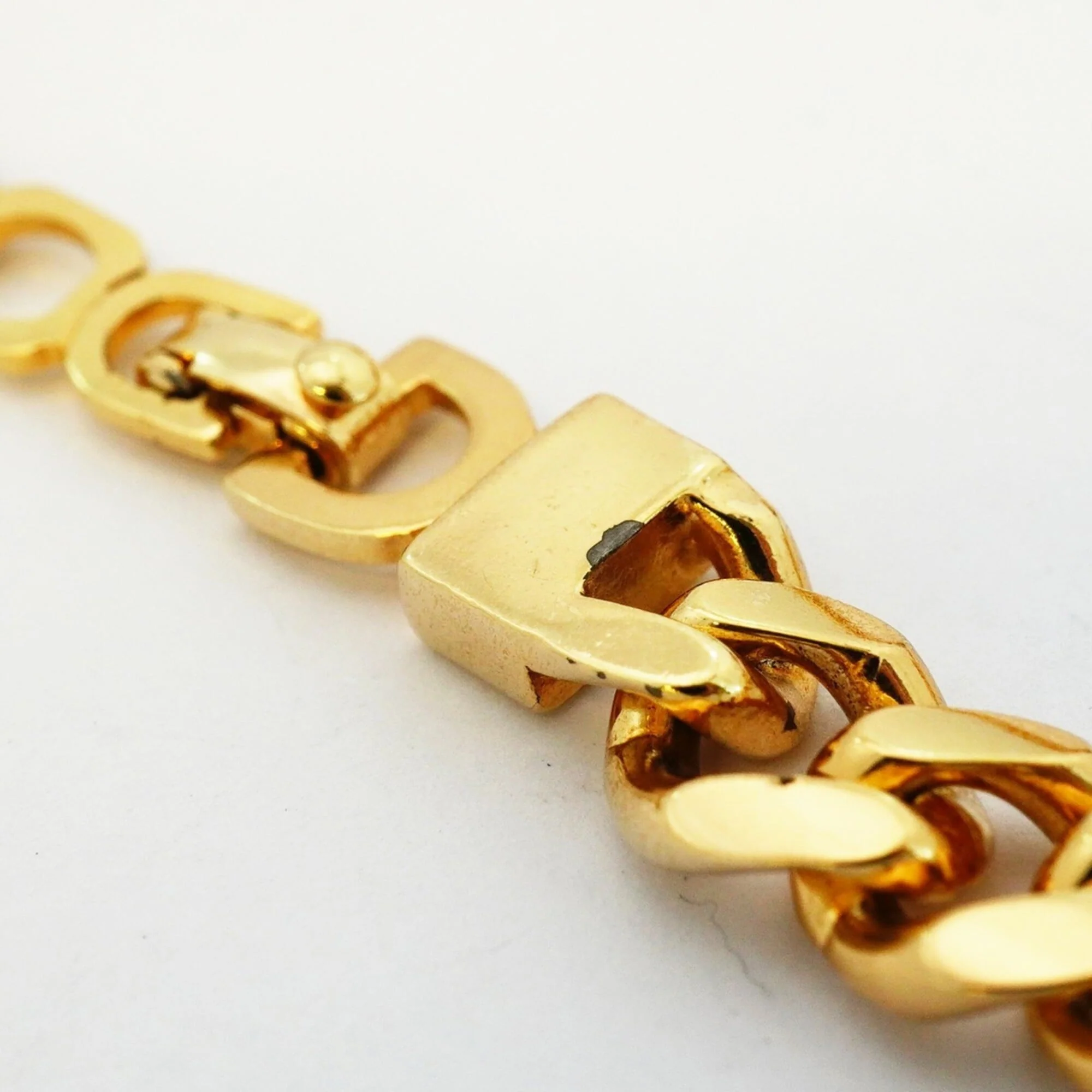 Pendant Necklace Gold and Rhinestone - Image 8